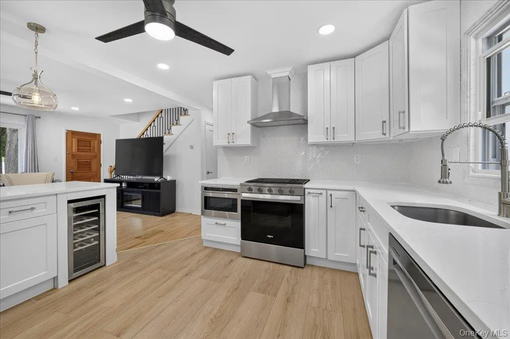 33 Terrace Avenue, Ramapo, NY, 3 Bedrooms Bedrooms, 5 Rooms Rooms,2 BathroomsBathrooms,Residential,For Rent,Terrace,0,1006722 33 Terrace Avenue, Ramapo, NY, 3 Bedrooms Bedrooms, 5 Rooms Rooms,2 BathroomsBathrooms,Residential,For Rent,Terrace,0,1006722
