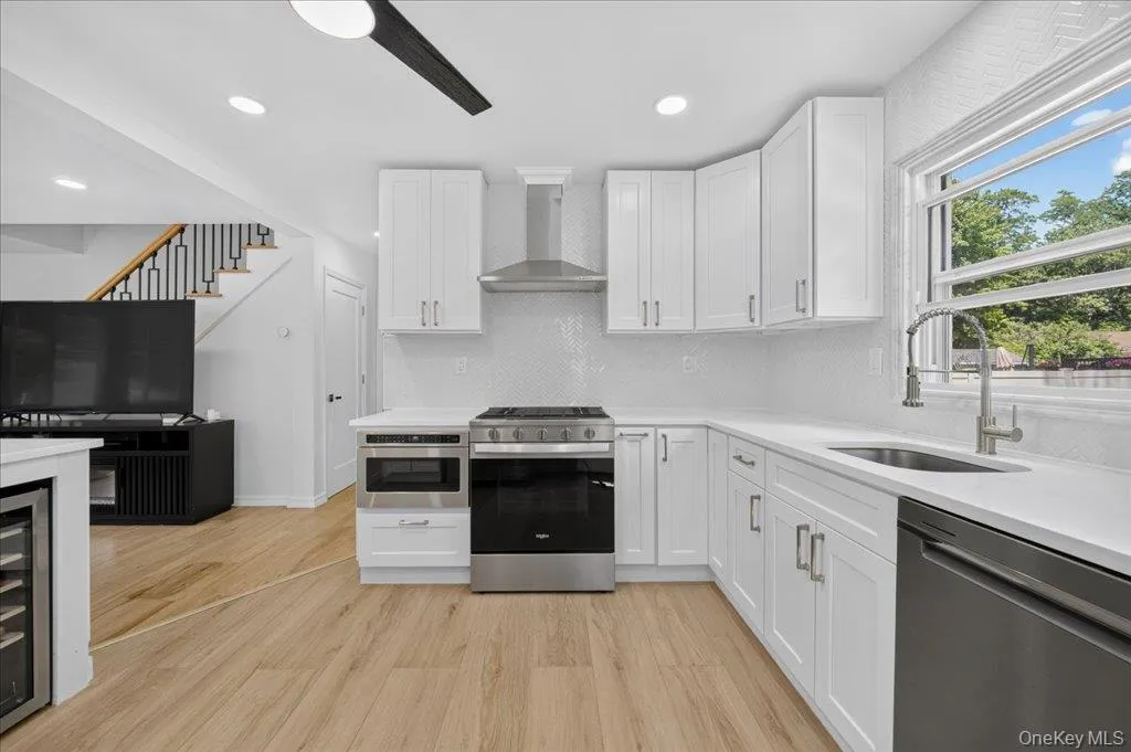 33 Terrace Avenue, Ramapo, NY, 3 Bedrooms Bedrooms, 5 Rooms Rooms,2 BathroomsBathrooms,Residential,For Rent,Terrace,0,1006722 33 Terrace Avenue, Ramapo, NY, 3 Bedrooms Bedrooms, 5 Rooms Rooms,2 BathroomsBathrooms,Residential,For Rent,Terrace,0,1006722