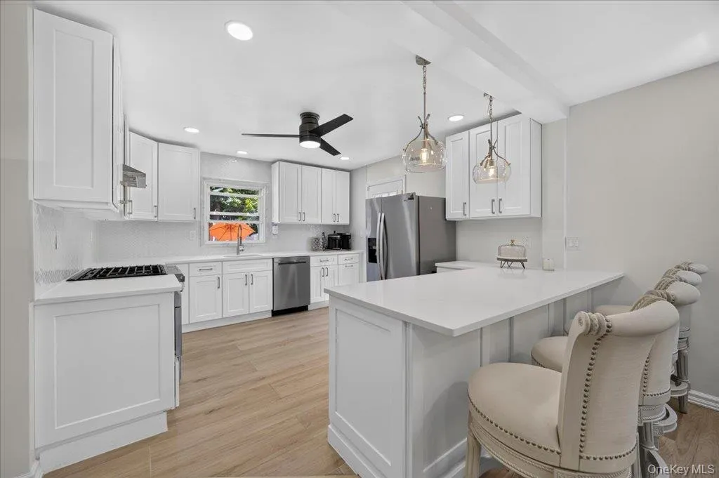 33 Terrace Avenue, Ramapo, NY, 3 Bedrooms Bedrooms, 5 Rooms Rooms,2 BathroomsBathrooms,Residential,For Rent,Terrace,0,1006722 33 Terrace Avenue, Ramapo, NY, 3 Bedrooms Bedrooms, 5 Rooms Rooms,2 BathroomsBathrooms,Residential,For Rent,Terrace,0,1006722