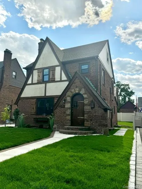 191 Brixton Road, Hempstead, NY, 4 Bedrooms Bedrooms, 9 Rooms Rooms,2 BathroomsBathrooms,Residential,For Rent,Brixton,0,1006728 191 Brixton Road, Hempstead, NY, 4 Bedrooms Bedrooms, 9 Rooms Rooms,2 BathroomsBathrooms,Residential,For Rent,Brixton,0,1006728