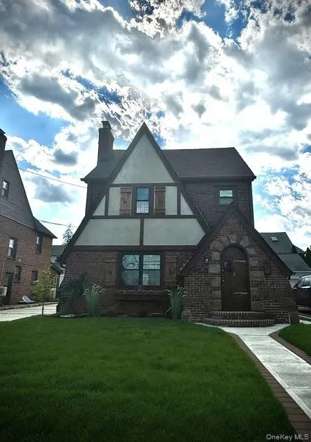 191 Brixton Road, Hempstead, NY, 4 Bedrooms Bedrooms, 9 Rooms Rooms,2 BathroomsBathrooms,Residential,For Rent,Brixton,0,1006728 191 Brixton Road, Hempstead, NY, 4 Bedrooms Bedrooms, 9 Rooms Rooms,2 BathroomsBathrooms,Residential,For Rent,Brixton,0,1006728
