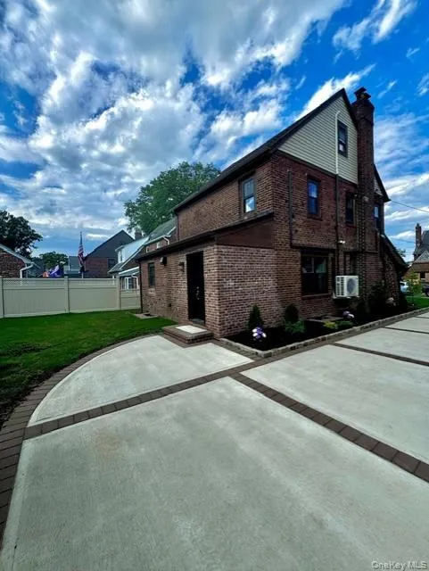 191 Brixton Road, Hempstead, NY, 4 Bedrooms Bedrooms, 9 Rooms Rooms,2 BathroomsBathrooms,Residential,For Rent,Brixton,0,1006728 191 Brixton Road, Hempstead, NY, 4 Bedrooms Bedrooms, 9 Rooms Rooms,2 BathroomsBathrooms,Residential,For Rent,Brixton,0,1006728