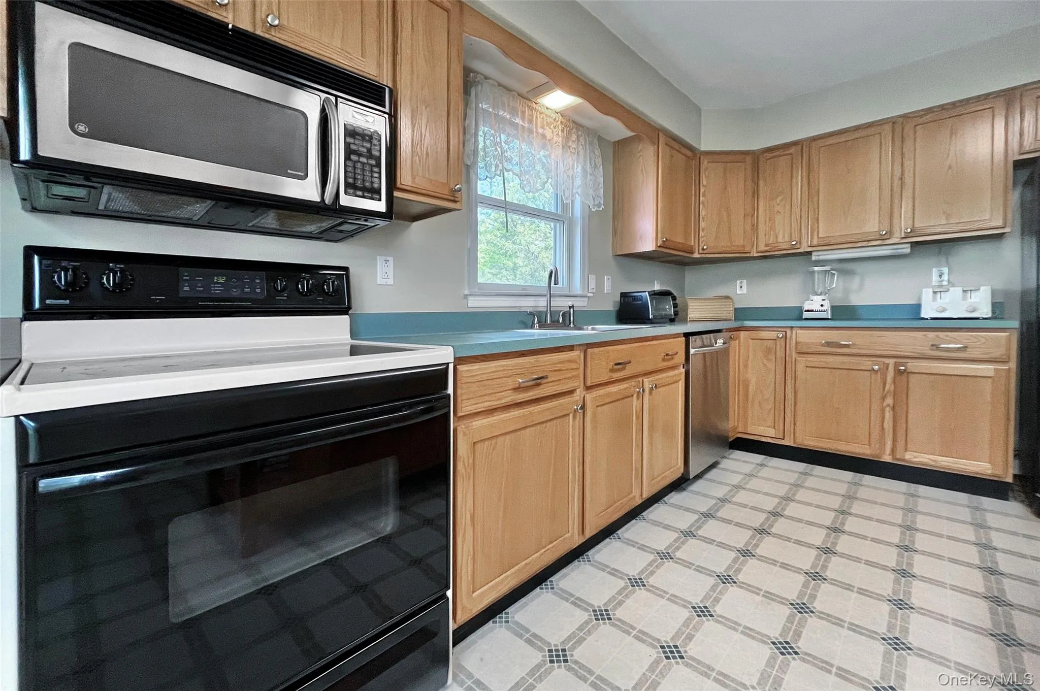 98 Oil City Road, Warwick (town), NY, 3 Bedrooms Bedrooms, 7 Rooms Rooms,2 BathroomsBathrooms,Residential,For Rent,Oil City,0,1006729 98 Oil City Road, Warwick (town), NY, 3 Bedrooms Bedrooms, 7 Rooms Rooms,2 BathroomsBathrooms,Residential,For Rent,Oil City,0,1006729
