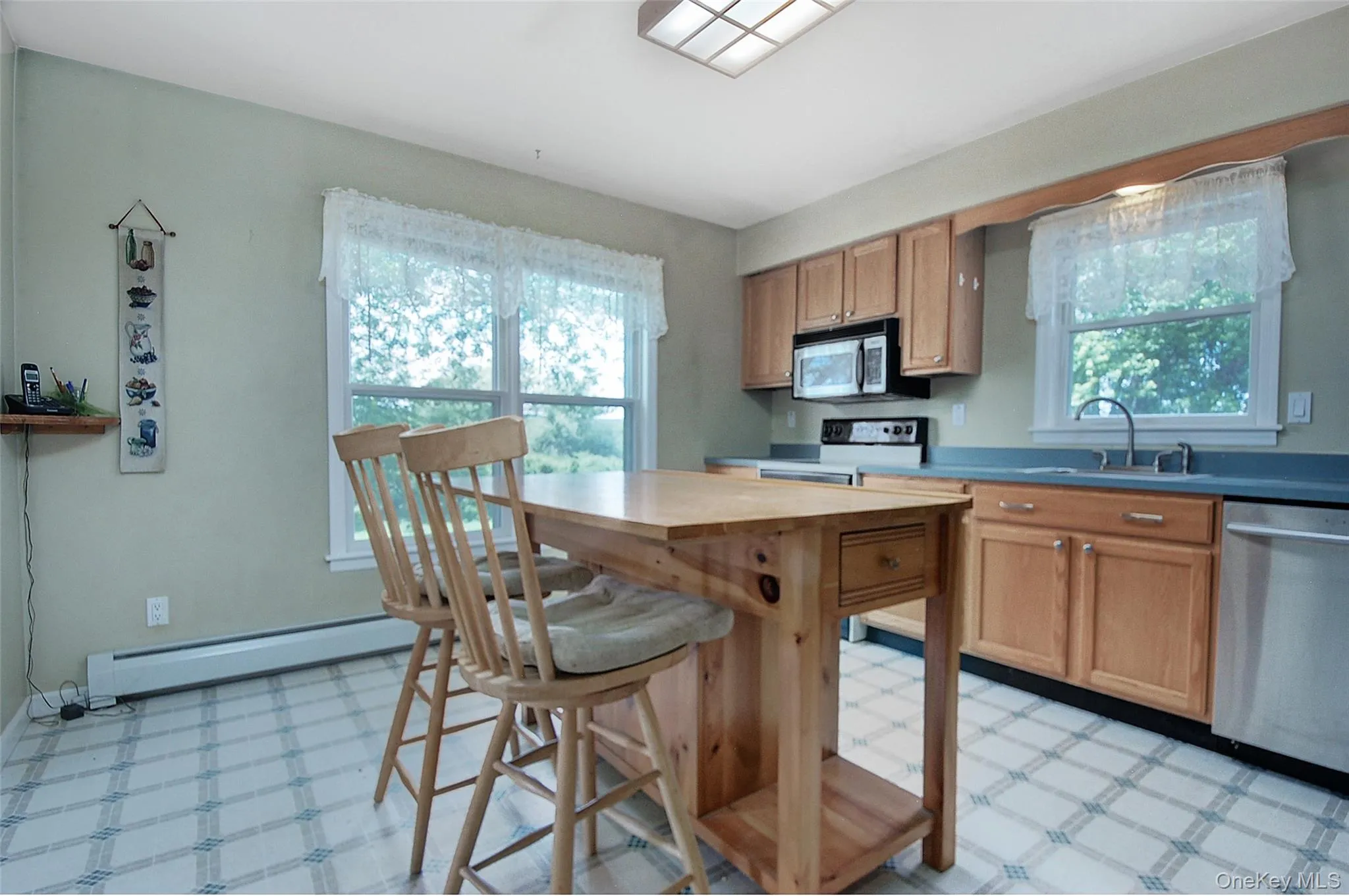 98 Oil City Road, Warwick (town), NY, 3 Bedrooms Bedrooms, 7 Rooms Rooms,2 BathroomsBathrooms,Residential,For Rent,Oil City,0,1006729 98 Oil City Road, Warwick (town), NY, 3 Bedrooms Bedrooms, 7 Rooms Rooms,2 BathroomsBathrooms,Residential,For Rent,Oil City,0,1006729