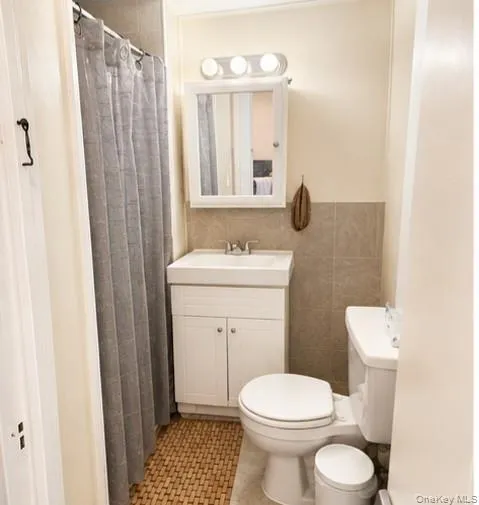 1 Berachah Avenue, Orangetown, NY, 1 Bedroom Bedrooms, 5 Rooms Rooms,1 BathroomBathrooms,Residential Lease,For Rent,Berachah,0,1006732 1 Berachah Avenue, Orangetown, NY, 1 Bedroom Bedrooms, 5 Rooms Rooms,1 BathroomBathrooms,Residential Lease,For Rent,Berachah,0,1006732
