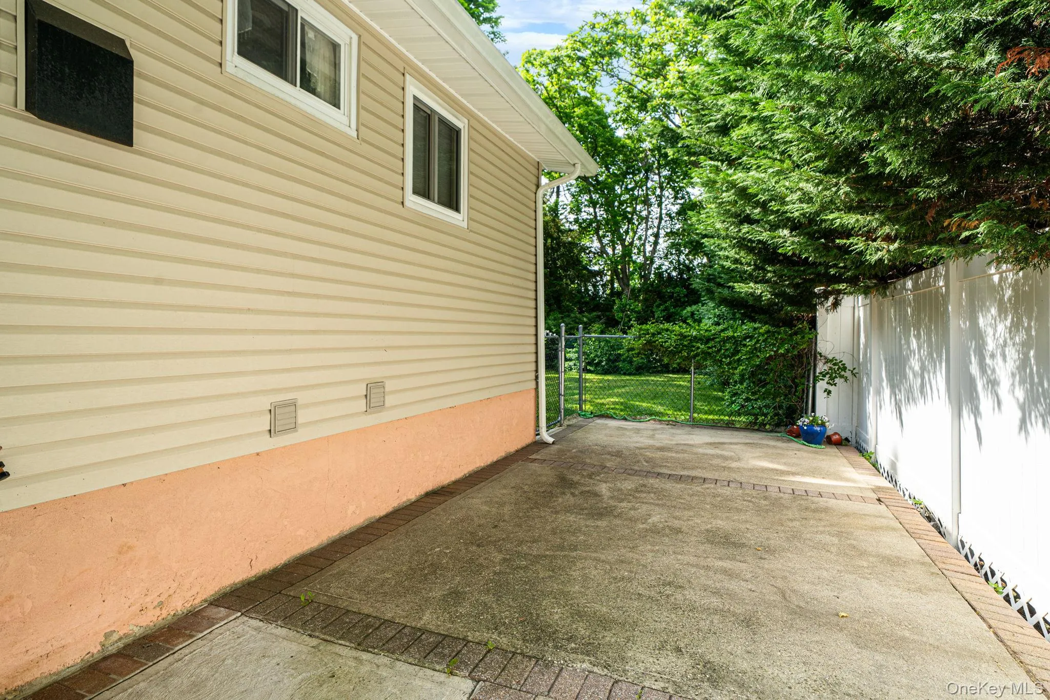 425 Old Country Road, Babylon, NY, 3 Bedrooms Bedrooms, 11 Rooms Rooms,2 BathroomsBathrooms,Residential,For Rent,Old Country,0,1006733 425 Old Country Road, Babylon, NY, 3 Bedrooms Bedrooms, 11 Rooms Rooms,2 BathroomsBathrooms,Residential,For Rent,Old Country,0,1006733