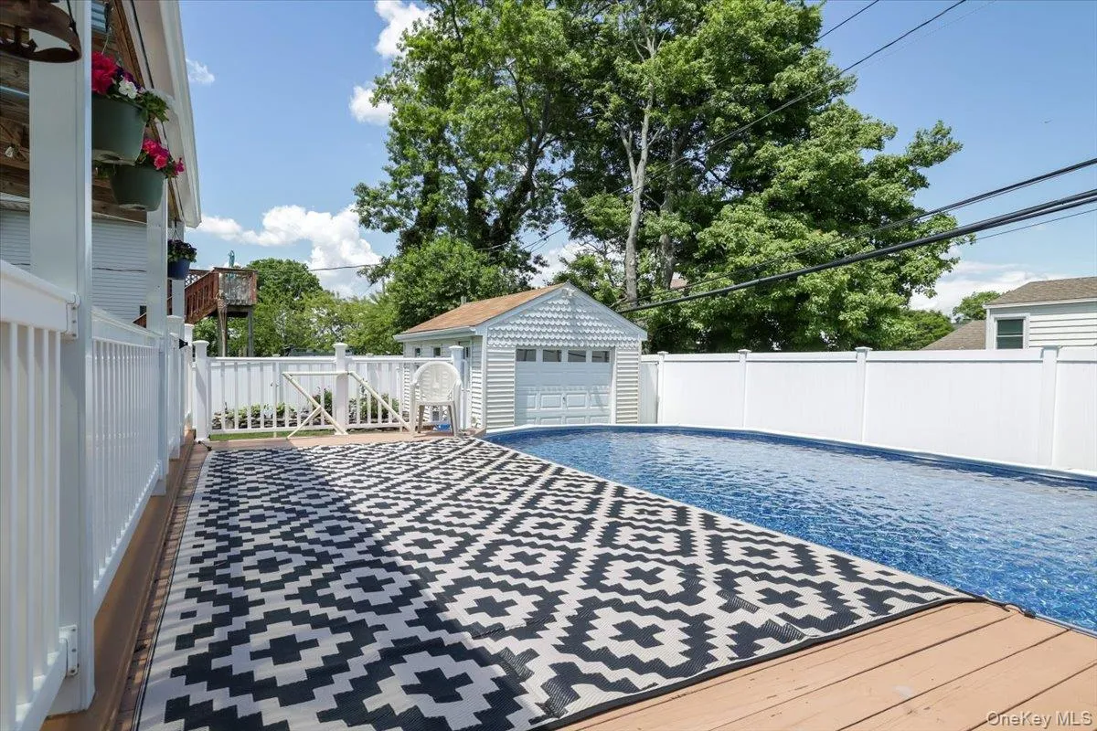 11 Damin Drive, Oyster Bay, NY, 3 Bedrooms Bedrooms, 7 Rooms Rooms,2 BathroomsBathrooms,Residential,For Rent,Damin,0,1006734 11 Damin Drive, Oyster Bay, NY, 3 Bedrooms Bedrooms, 7 Rooms Rooms,2 BathroomsBathrooms,Residential,For Rent,Damin,0,1006734