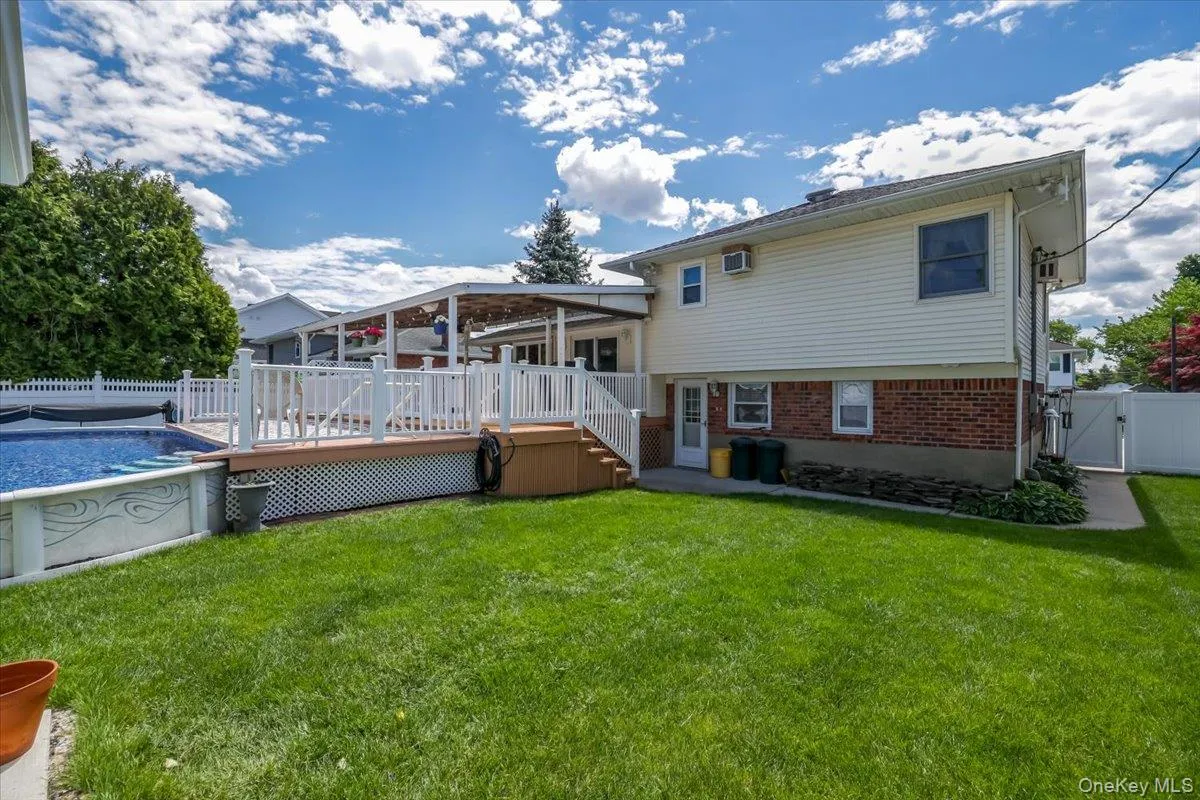 11 Damin Drive, Oyster Bay, NY, 3 Bedrooms Bedrooms, 7 Rooms Rooms,2 BathroomsBathrooms,Residential,For Rent,Damin,0,1006734 11 Damin Drive, Oyster Bay, NY, 3 Bedrooms Bedrooms, 7 Rooms Rooms,2 BathroomsBathrooms,Residential,For Rent,Damin,0,1006734