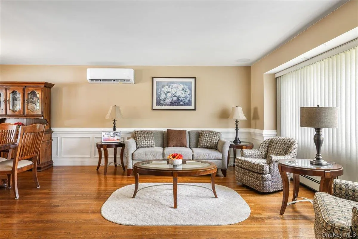 11 Damin Drive, Oyster Bay, NY, 3 Bedrooms Bedrooms, 7 Rooms Rooms,2 BathroomsBathrooms,Residential,For Rent,Damin,0,1006734 11 Damin Drive, Oyster Bay, NY, 3 Bedrooms Bedrooms, 7 Rooms Rooms,2 BathroomsBathrooms,Residential,For Rent,Damin,0,1006734
