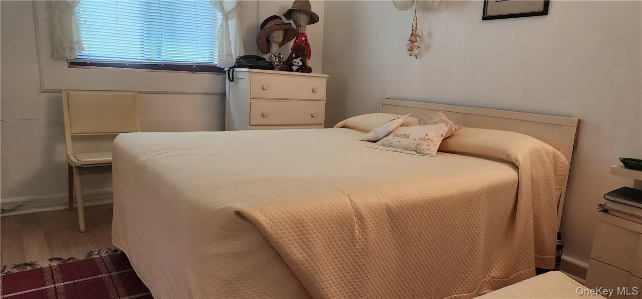 32 Brookside Drive, Neversink, NY, 4 Bedrooms Bedrooms, 7 Rooms Rooms,2 BathroomsBathrooms,Residential,For Rent,Brookside,0,1006736 32 Brookside Drive, Neversink, NY, 4 Bedrooms Bedrooms, 7 Rooms Rooms,2 BathroomsBathrooms,Residential,For Rent,Brookside,0,1006736