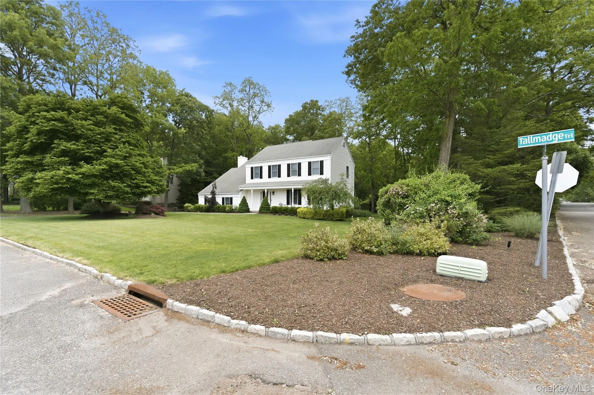 21 Tallmadge Trail, Brookhaven, NY, 4 Bedrooms Bedrooms, 8 Rooms Rooms,2 BathroomsBathrooms,Residential,For Rent,Tallmadge,0,1006738 21 Tallmadge Trail, Brookhaven, NY, 4 Bedrooms Bedrooms, 8 Rooms Rooms,2 BathroomsBathrooms,Residential,For Rent,Tallmadge,0,1006738