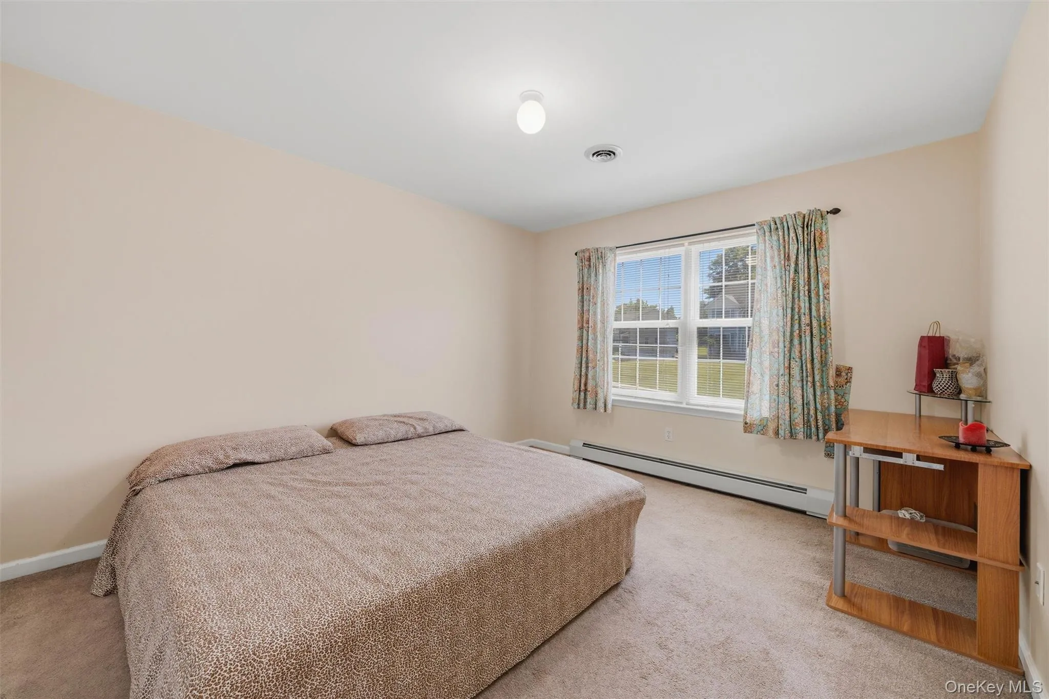 Bedroom 2 - with King Size Bed Bedroom 2 - with King Size Bed