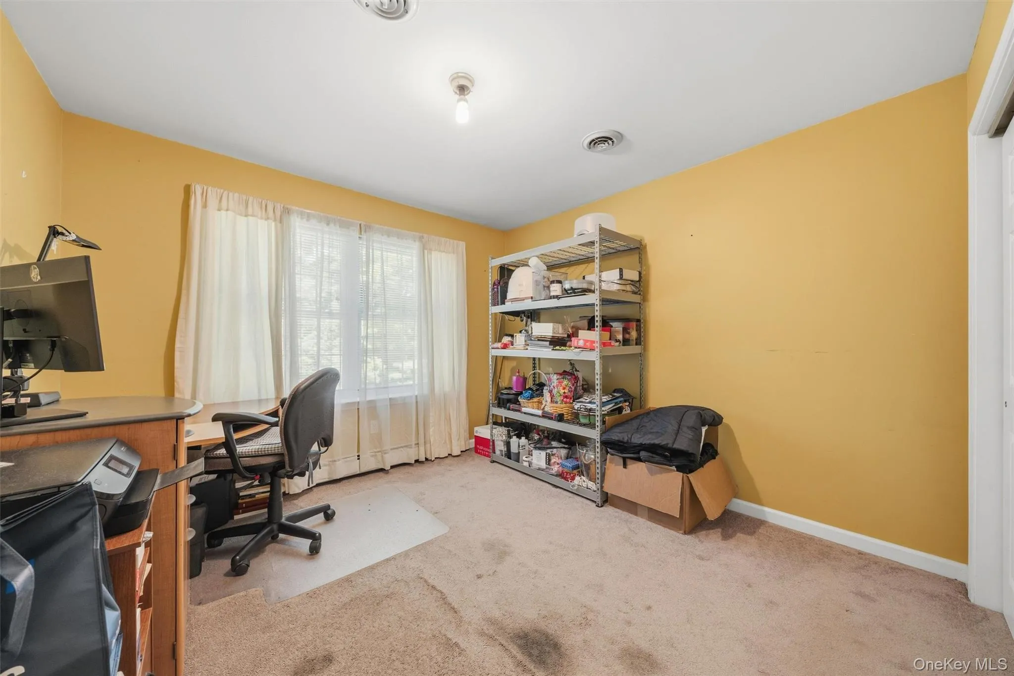 First Floor Office / Bonus Room First Floor Office / Bonus Room