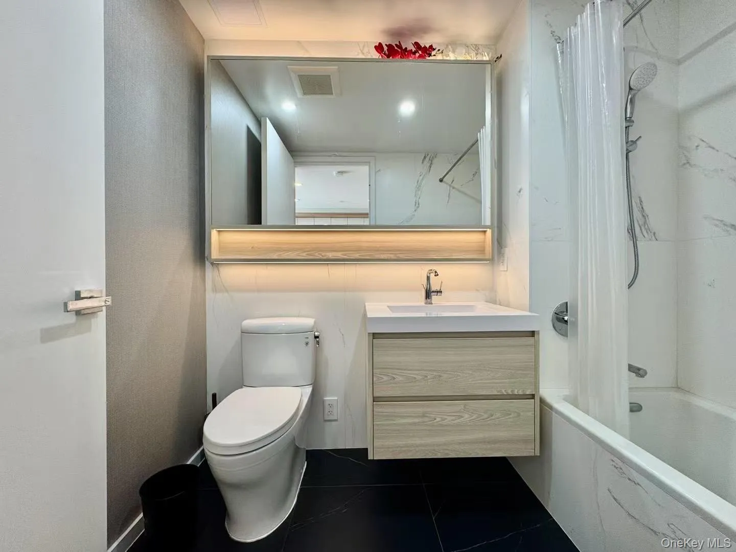 4022 61st Street, New York, NY, 1 Bedroom Bedrooms, 3 Rooms Rooms,1 BathroomBathrooms,Residential Lease,For Rent,61st,0,1006742 4022 61st Street, New York, NY, 1 Bedroom Bedrooms, 3 Rooms Rooms,1 BathroomBathrooms,Residential Lease,For Rent,61st,0,1006742