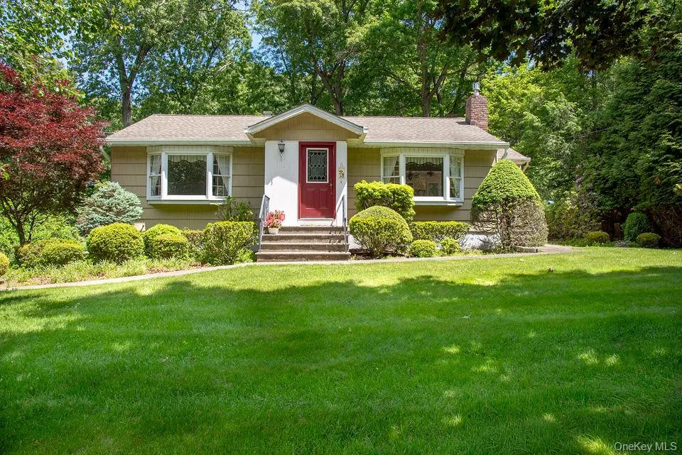 55 Summit Road, Ramapo, NY, 3 Bedrooms Bedrooms, 11 Rooms Rooms,2 BathroomsBathrooms,Residential,For Rent,Summit,0,1006746 55 Summit Road, Ramapo, NY, 3 Bedrooms Bedrooms, 11 Rooms Rooms,2 BathroomsBathrooms,Residential,For Rent,Summit,0,1006746