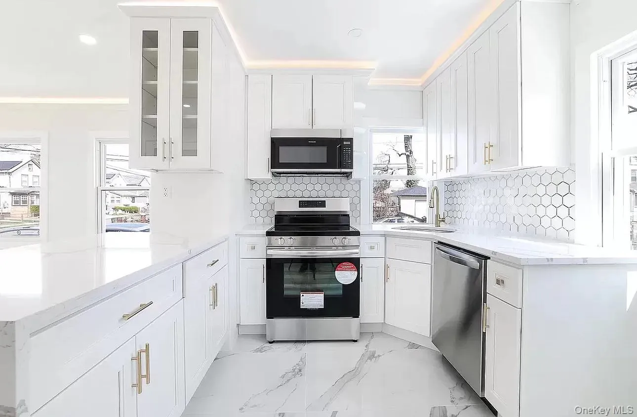 10803 221st Street, New York, NY, 1 Bedroom Bedrooms, 1 Room Rooms,1 BathroomBathrooms,Residential Lease,For Rent,221st,0,1006748 10803 221st Street, New York, NY, 1 Bedroom Bedrooms, 1 Room Rooms,1 BathroomBathrooms,Residential Lease,For Rent,221st,0,1006748