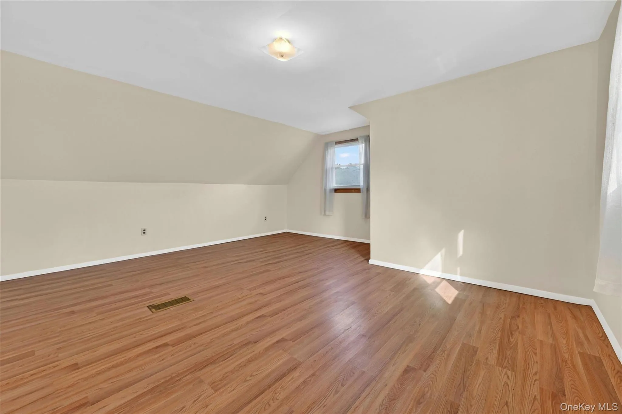 2 Curie Road, Cornwall, NY, 4 Bedrooms Bedrooms, 7 Rooms Rooms,1 BathroomBathrooms,Residential,For Rent,Curie,0,1006753 2 Curie Road, Cornwall, NY, 4 Bedrooms Bedrooms, 7 Rooms Rooms,1 BathroomBathrooms,Residential,For Rent,Curie,0,1006753