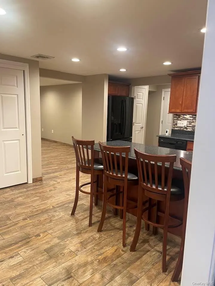 16 wildwood st, Brookhaven, NY, 1 Bedroom Bedrooms, 3 Rooms Rooms,1 BathroomBathrooms,Residential Lease,For Rent,wildwood st,0,1006758 16 wildwood st, Brookhaven, NY, 1 Bedroom Bedrooms, 3 Rooms Rooms,1 BathroomBathrooms,Residential Lease,For Rent,wildwood st,0,1006758