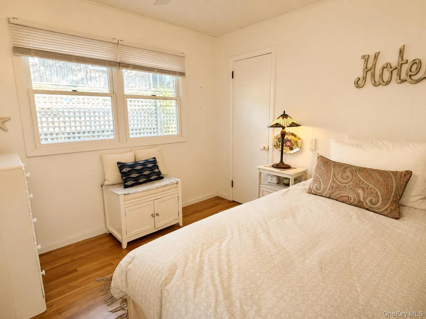 111 Walnut Walk, Islip, NY, 2 Bedrooms Bedrooms, 4 Rooms Rooms,1 BathroomBathrooms,Residential,For Rent,Walnut,0,1006762 111 Walnut Walk, Islip, NY, 2 Bedrooms Bedrooms, 4 Rooms Rooms,1 BathroomBathrooms,Residential,For Rent,Walnut,0,1006762