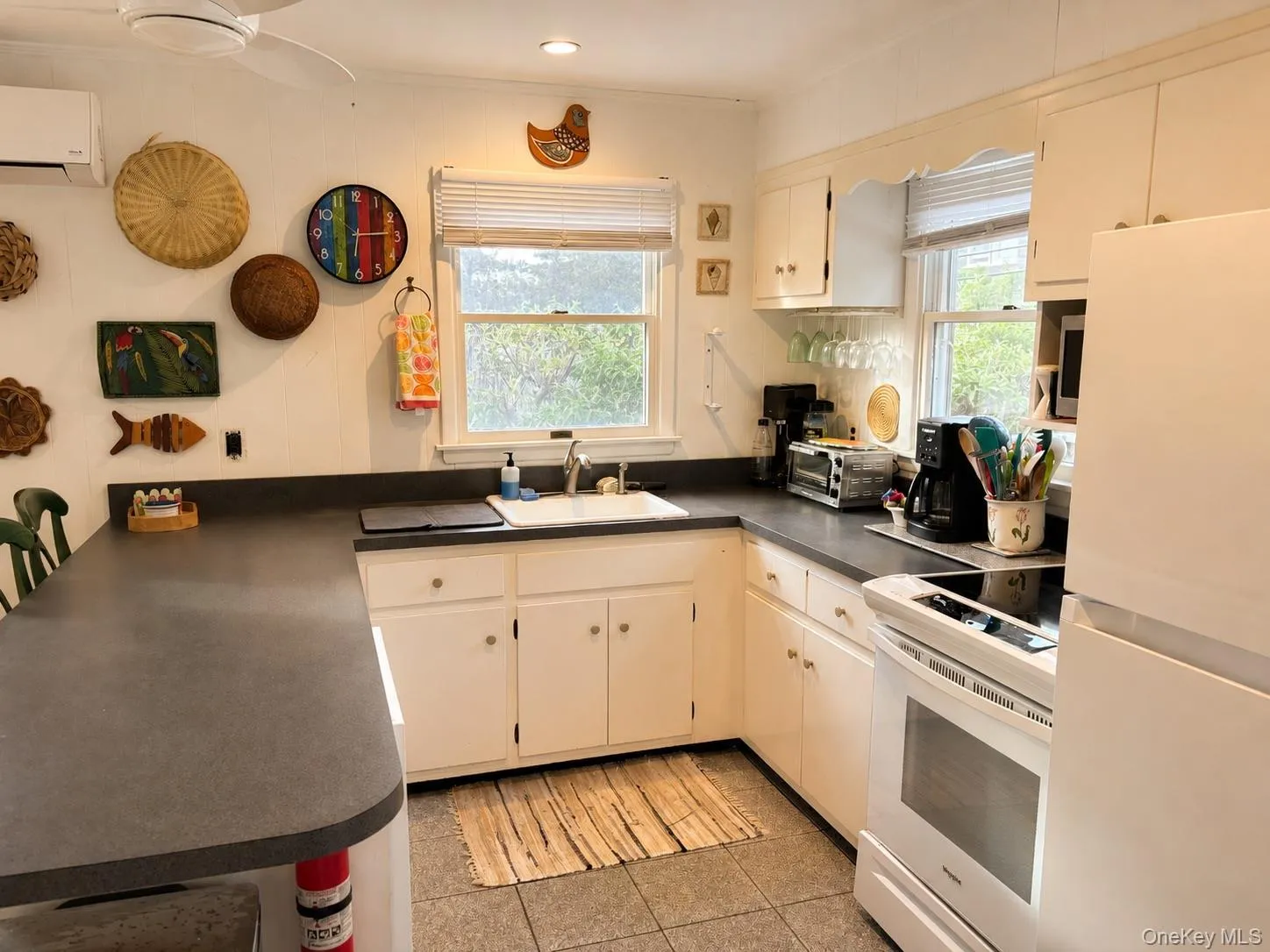 111 Walnut Walk, Islip, NY, 2 Bedrooms Bedrooms, 4 Rooms Rooms,1 BathroomBathrooms,Residential,For Rent,Walnut,0,1006762 111 Walnut Walk, Islip, NY, 2 Bedrooms Bedrooms, 4 Rooms Rooms,1 BathroomBathrooms,Residential,For Rent,Walnut,0,1006762