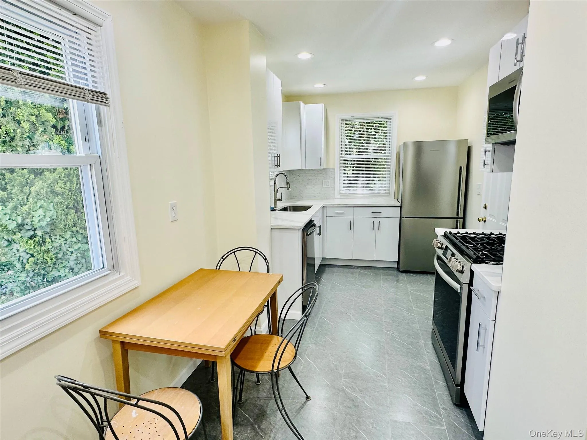 11124 170th Street, New York, NY, 3 Bedrooms Bedrooms, 8 Rooms Rooms,2 BathroomsBathrooms,Residential,For Rent,170th,0,1006764 11124 170th Street, New York, NY, 3 Bedrooms Bedrooms, 8 Rooms Rooms,2 BathroomsBathrooms,Residential,For Rent,170th,0,1006764