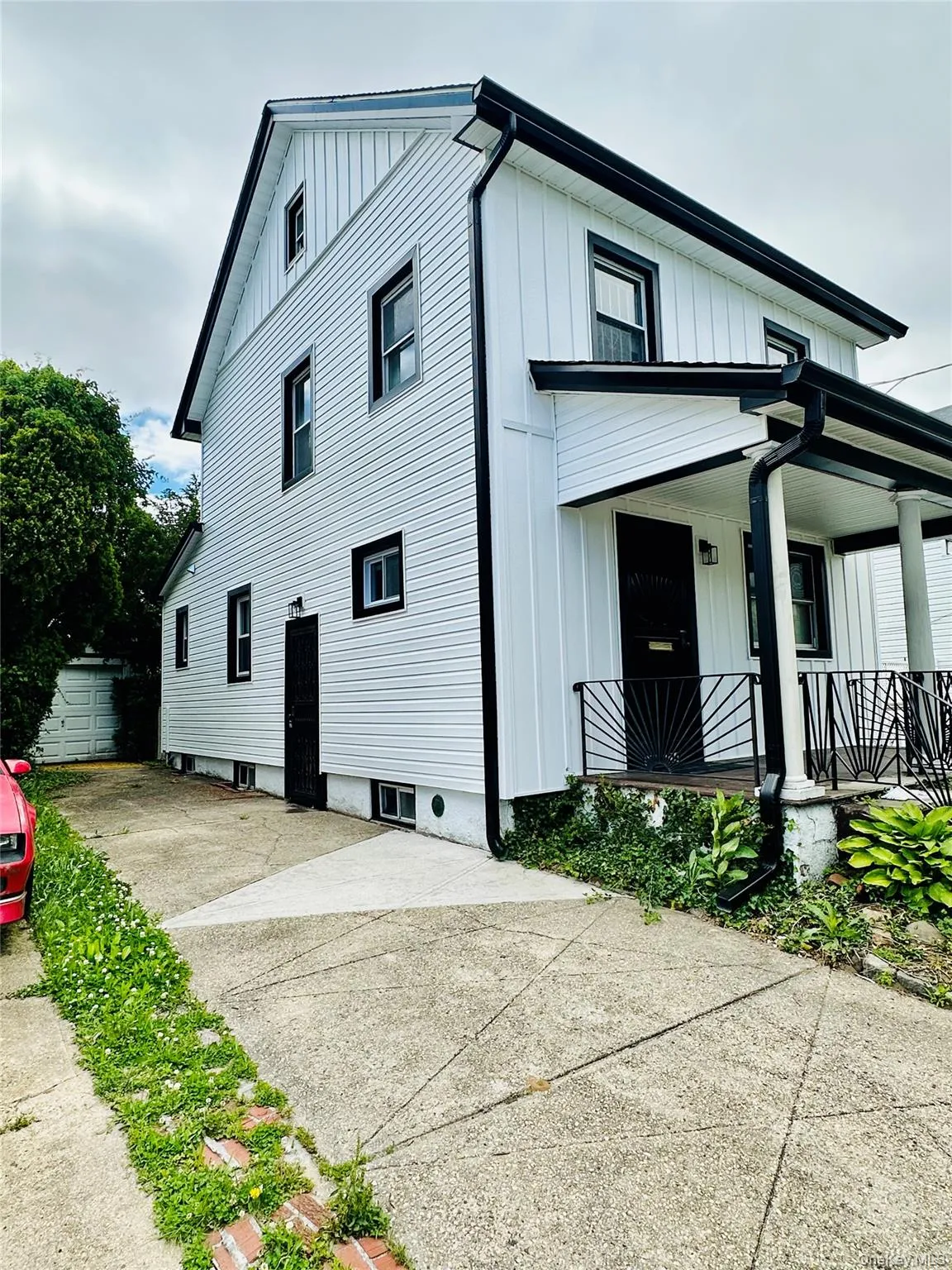 11124 170th Street, New York, NY, 3 Bedrooms Bedrooms, 8 Rooms Rooms,2 BathroomsBathrooms,Residential,For Rent,170th,0,1006764 11124 170th Street, New York, NY, 3 Bedrooms Bedrooms, 8 Rooms Rooms,2 BathroomsBathrooms,Residential,For Rent,170th,0,1006764