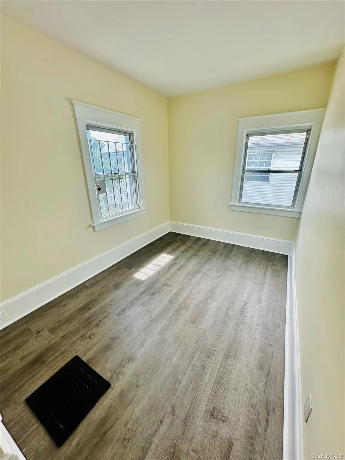 11124 170th Street, New York, NY, 3 Bedrooms Bedrooms, 8 Rooms Rooms,2 BathroomsBathrooms,Residential,For Rent,170th,0,1006764 11124 170th Street, New York, NY, 3 Bedrooms Bedrooms, 8 Rooms Rooms,2 BathroomsBathrooms,Residential,For Rent,170th,0,1006764