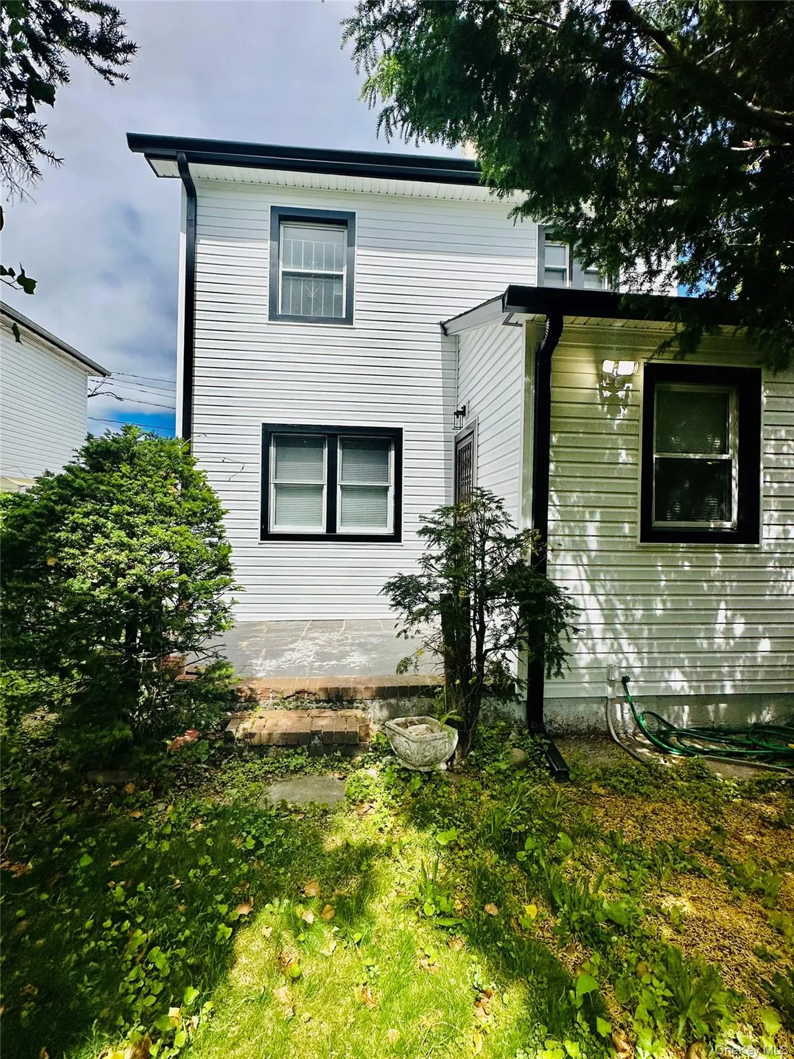 11124 170th Street, New York, NY, 3 Bedrooms Bedrooms, 8 Rooms Rooms,2 BathroomsBathrooms,Residential,For Rent,170th,0,1006764 11124 170th Street, New York, NY, 3 Bedrooms Bedrooms, 8 Rooms Rooms,2 BathroomsBathrooms,Residential,For Rent,170th,0,1006764