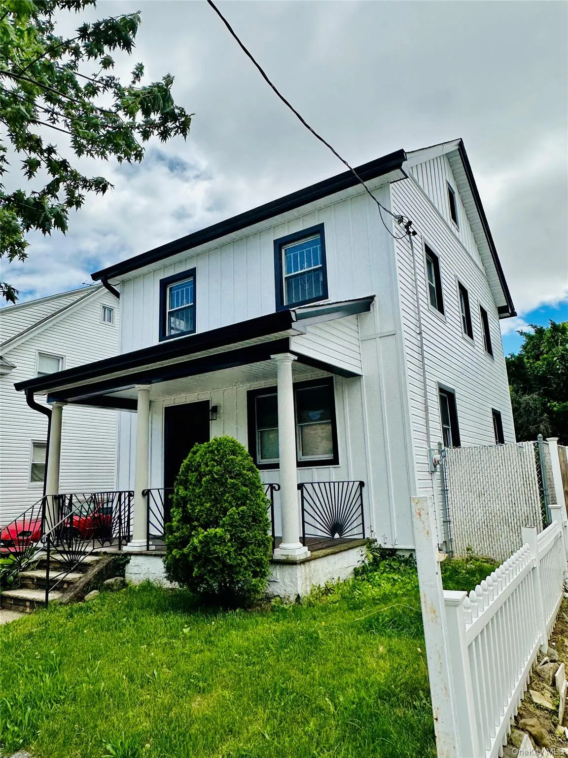 11124 170th Street, New York, NY, 3 Bedrooms Bedrooms, 8 Rooms Rooms,2 BathroomsBathrooms,Residential,For Rent,170th,0,1006764 11124 170th Street, New York, NY, 3 Bedrooms Bedrooms, 8 Rooms Rooms,2 BathroomsBathrooms,Residential,For Rent,170th,0,1006764