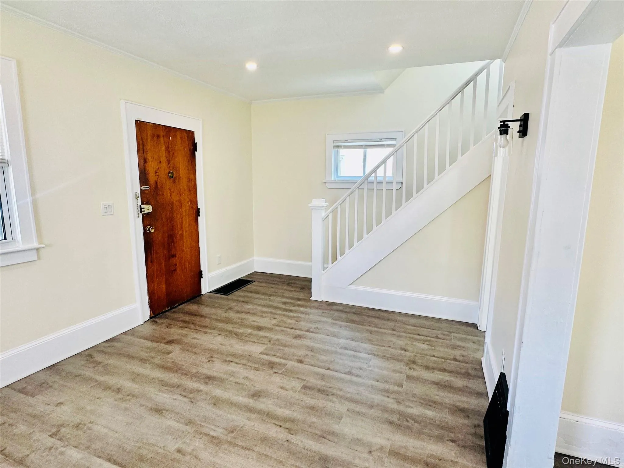 11124 170th Street, New York, NY, 3 Bedrooms Bedrooms, 8 Rooms Rooms,2 BathroomsBathrooms,Residential,For Rent,170th,0,1006764 11124 170th Street, New York, NY, 3 Bedrooms Bedrooms, 8 Rooms Rooms,2 BathroomsBathrooms,Residential,For Rent,170th,0,1006764