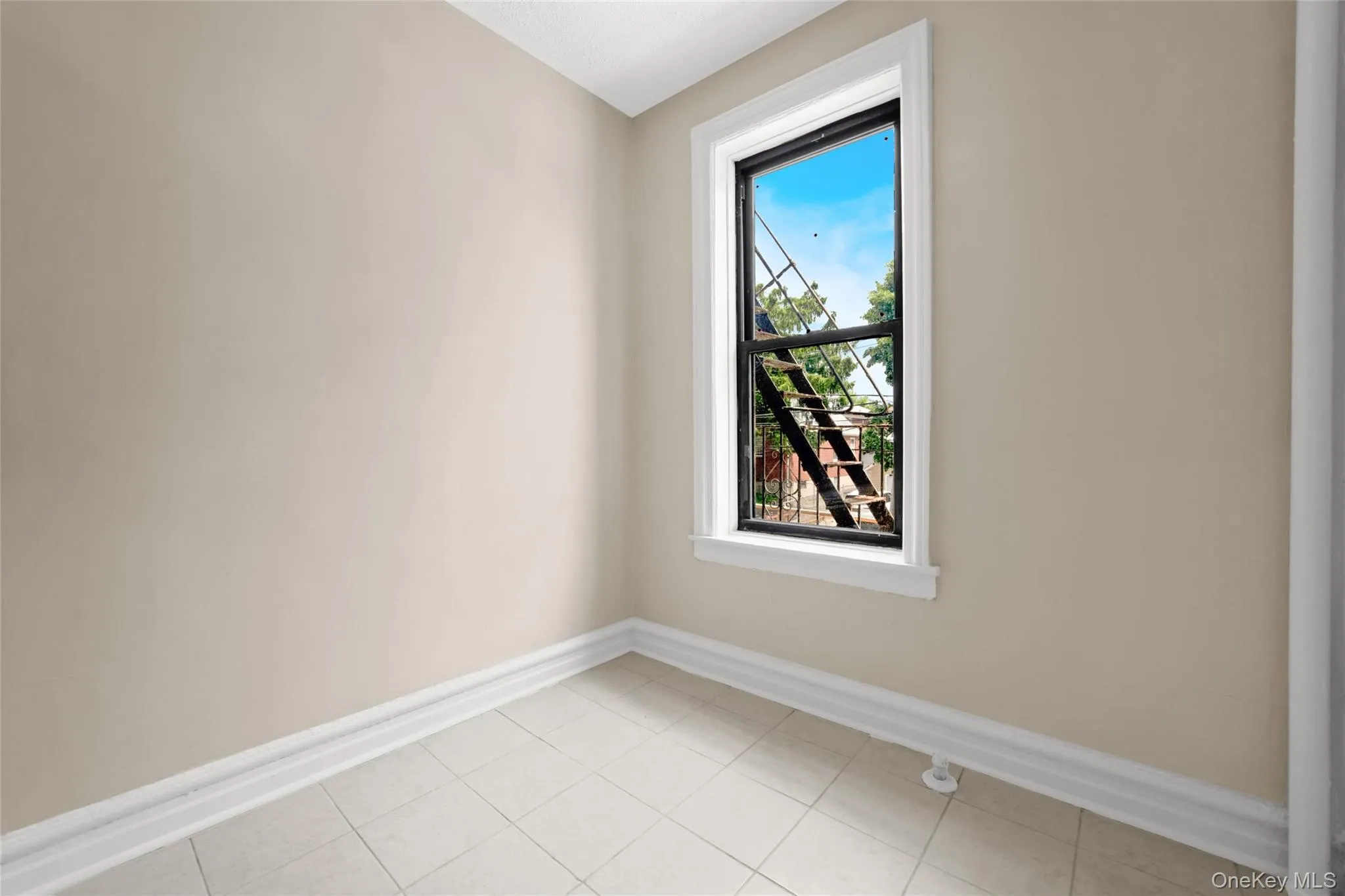 155-17 Sanford Avenue, New York, NY, 3 Rooms Rooms,1 BathroomBathrooms,Residential,For Rent,Sanford,0,1006774 155-17 Sanford Avenue, New York, NY, 3 Rooms Rooms,1 BathroomBathrooms,Residential,For Rent,Sanford,0,1006774