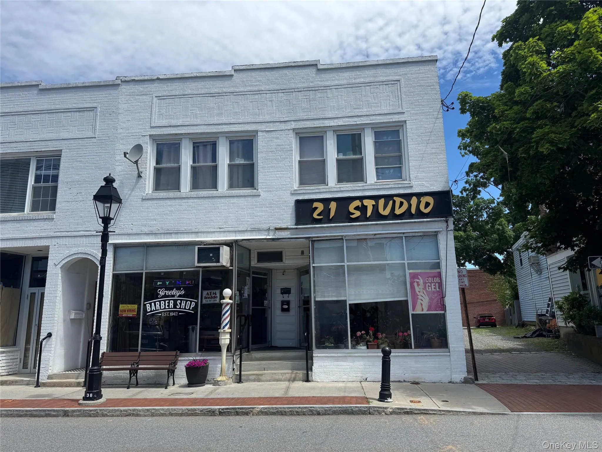 Position your business in one of Chappaqua's most sought-after downtown locations. This approximately 1,300-square-foot street-level commercial space offers outstanding visibility, attractive storefront presence, and consistent pedestrian activity. Position your business in one of Chappaqua's most sought-after downtown locations. This approximately 1,300-square-foot street-level commercial space offers outstanding visibility, attractive storefront presence, and consistent pedestrian activity.
