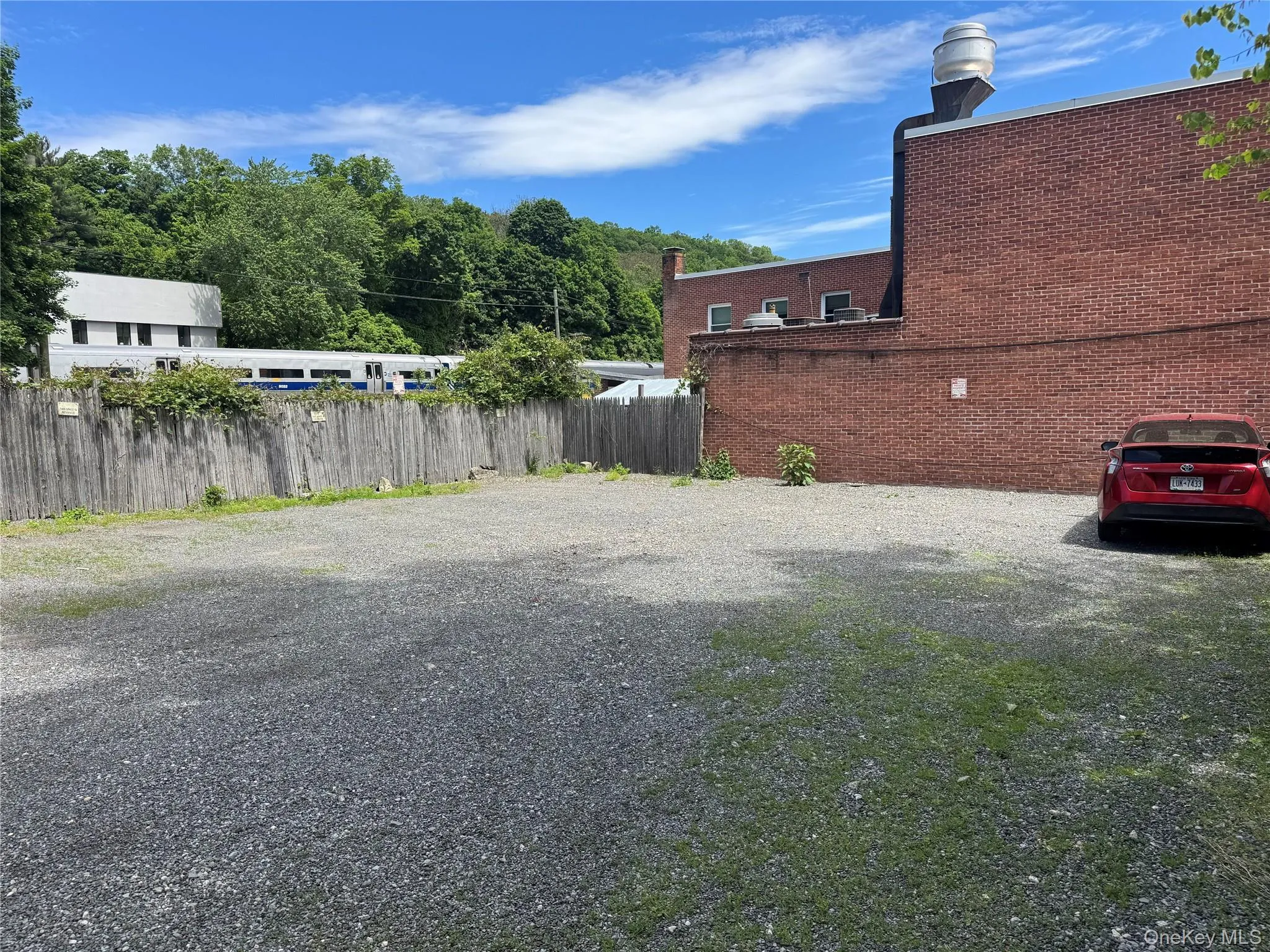 An exceptional opportunity to establish or expand your presence in the heart of Chappaqua. An exceptional opportunity to establish or expand your presence in the heart of Chappaqua.