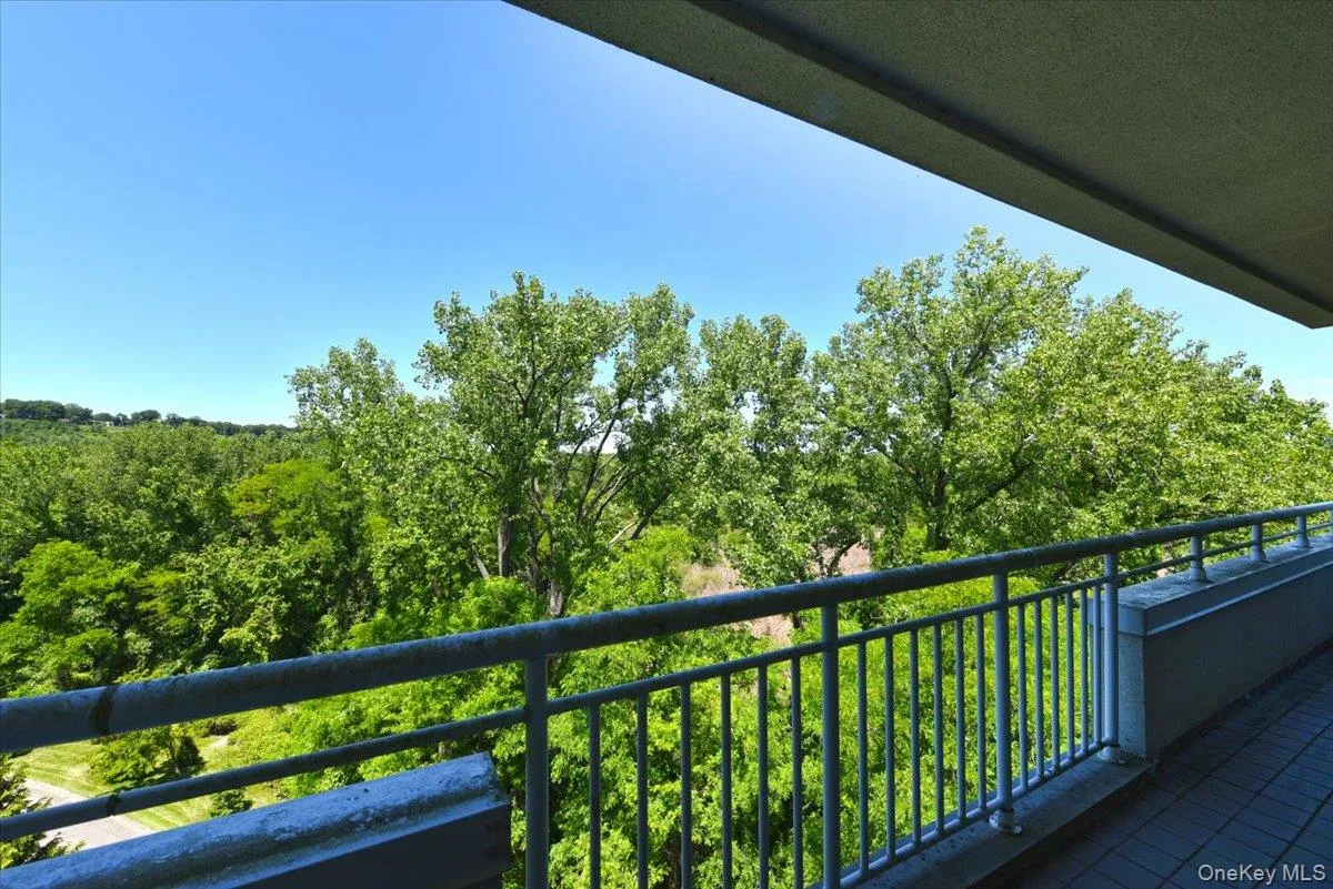 100 Harborview Drive, North Hempstead, NY, 3 Bedrooms Bedrooms, 6 Rooms Rooms,2 BathroomsBathrooms,Residential,For Rent,Harborview,0,1006786 100 Harborview Drive, North Hempstead, NY, 3 Bedrooms Bedrooms, 6 Rooms Rooms,2 BathroomsBathrooms,Residential,For Rent,Harborview,0,1006786