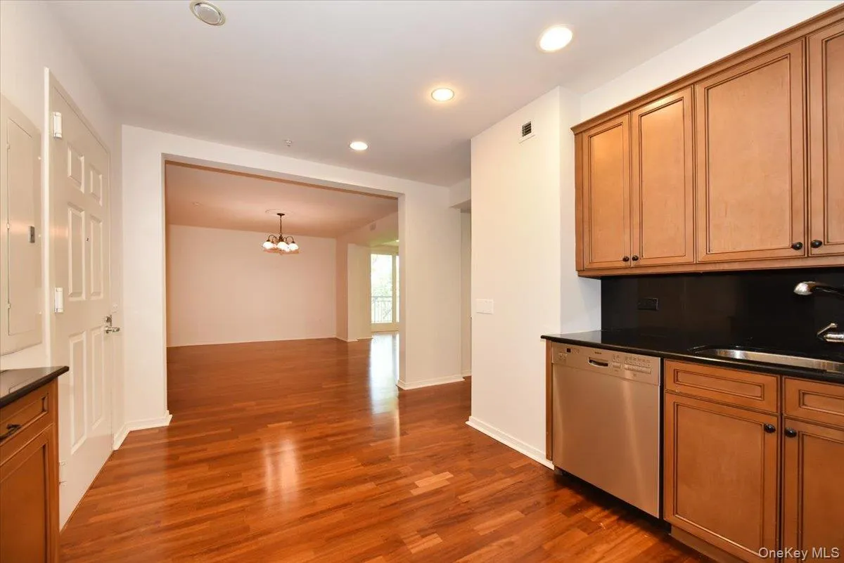 100 Harborview Drive, North Hempstead, NY, 3 Bedrooms Bedrooms, 6 Rooms Rooms,2 BathroomsBathrooms,Residential,For Rent,Harborview,0,1006786 100 Harborview Drive, North Hempstead, NY, 3 Bedrooms Bedrooms, 6 Rooms Rooms,2 BathroomsBathrooms,Residential,For Rent,Harborview,0,1006786