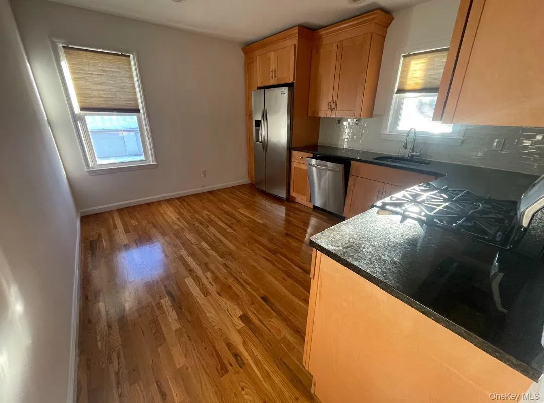 52 Hillside Avenue, North Hempstead, NY, 2 Bedrooms Bedrooms, 5 Rooms Rooms,2 BathroomsBathrooms,Residential Lease,For Rent,Hillside,0,1006787 52 Hillside Avenue, North Hempstead, NY, 2 Bedrooms Bedrooms, 5 Rooms Rooms,2 BathroomsBathrooms,Residential Lease,For Rent,Hillside,0,1006787