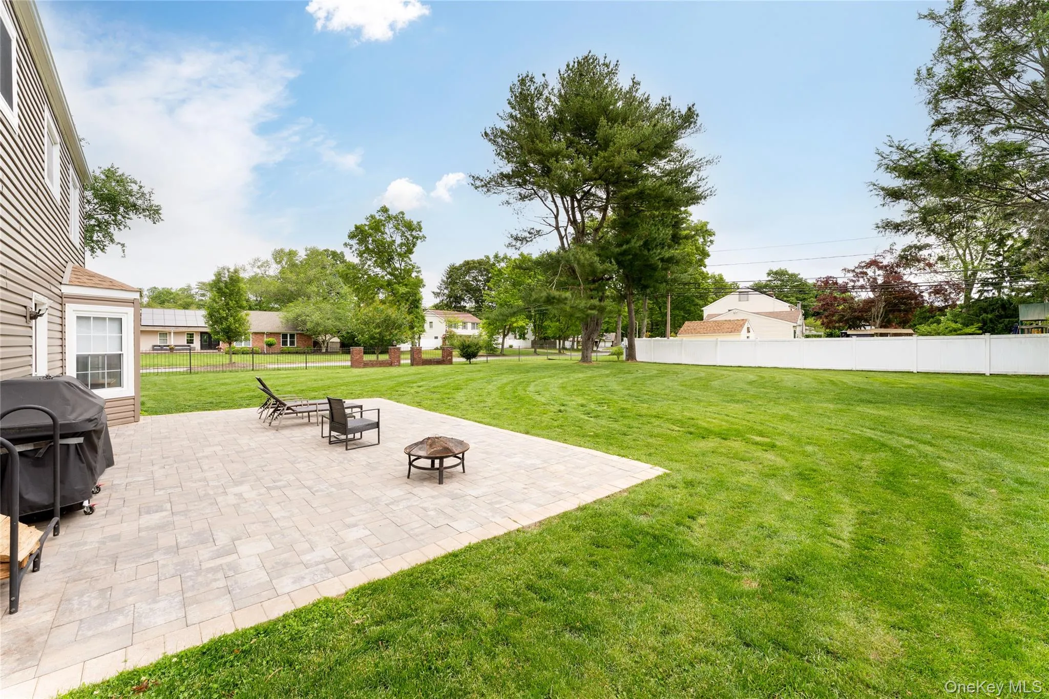 12 Annandale Road, Brookhaven, NY, 5 Bedrooms Bedrooms, 8 Rooms Rooms,3 BathroomsBathrooms,Residential,For Rent,Annandale,0,1006788 12 Annandale Road, Brookhaven, NY, 5 Bedrooms Bedrooms, 8 Rooms Rooms,3 BathroomsBathrooms,Residential,For Rent,Annandale,0,1006788