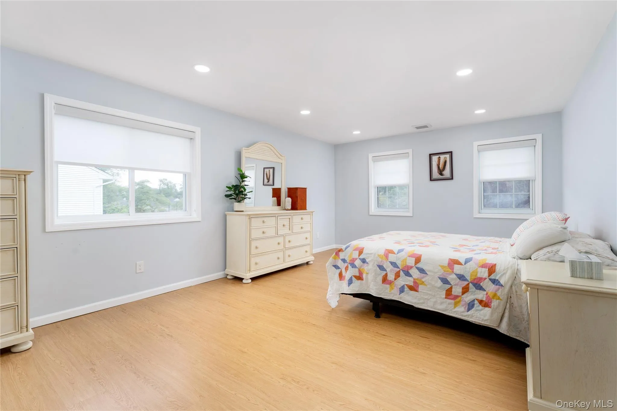 12 Annandale Road, Brookhaven, NY, 5 Bedrooms Bedrooms, 8 Rooms Rooms,3 BathroomsBathrooms,Residential,For Rent,Annandale,0,1006788 12 Annandale Road, Brookhaven, NY, 5 Bedrooms Bedrooms, 8 Rooms Rooms,3 BathroomsBathrooms,Residential,For Rent,Annandale,0,1006788