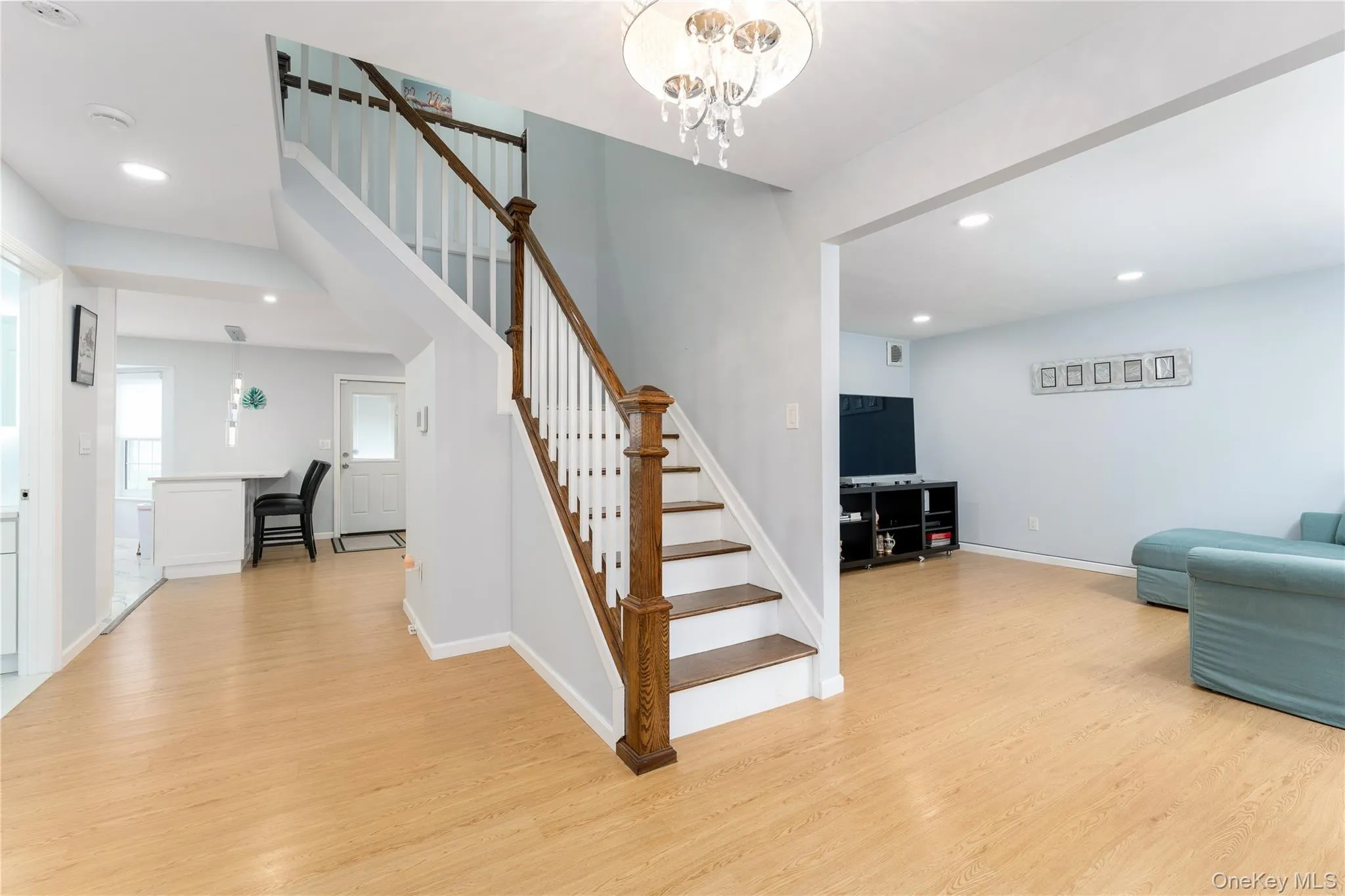 12 Annandale Road, Brookhaven, NY, 5 Bedrooms Bedrooms, 8 Rooms Rooms,3 BathroomsBathrooms,Residential,For Rent,Annandale,0,1006788 12 Annandale Road, Brookhaven, NY, 5 Bedrooms Bedrooms, 8 Rooms Rooms,3 BathroomsBathrooms,Residential,For Rent,Annandale,0,1006788