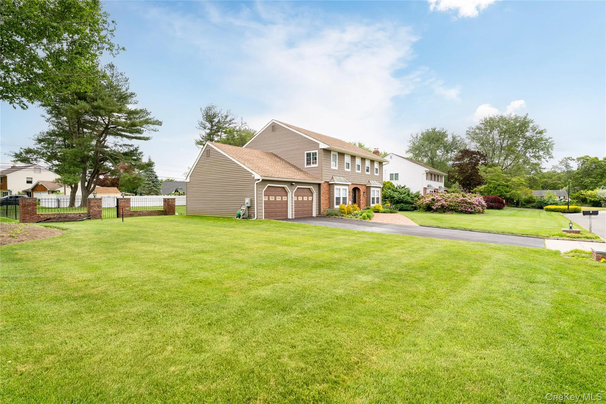 12 Annandale Road, Brookhaven, NY, 5 Bedrooms Bedrooms, 8 Rooms Rooms,3 BathroomsBathrooms,Residential,For Rent,Annandale,0,1006788 12 Annandale Road, Brookhaven, NY, 5 Bedrooms Bedrooms, 8 Rooms Rooms,3 BathroomsBathrooms,Residential,For Rent,Annandale,0,1006788