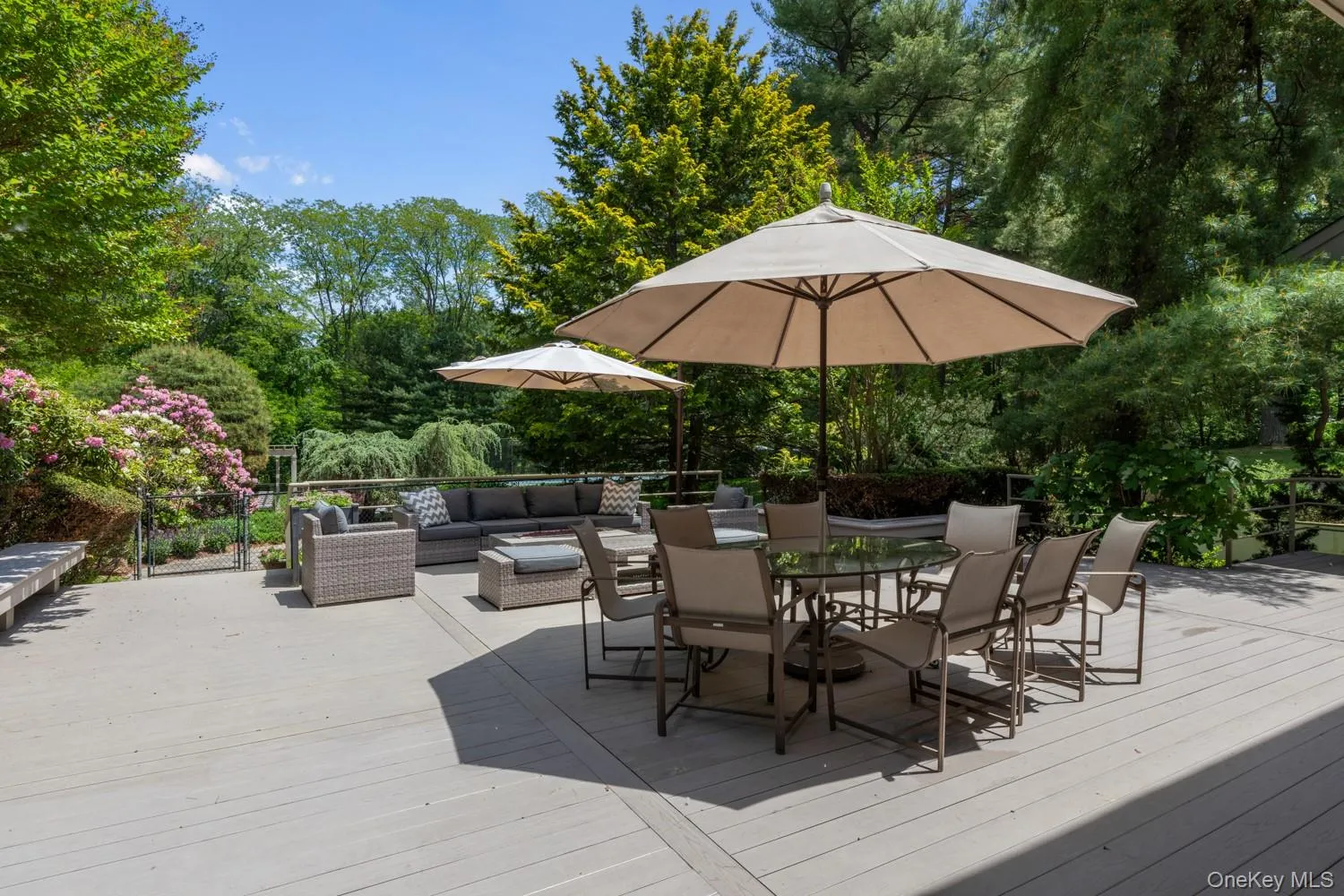 5 Coachmans Court, North Hempstead, NY, 6 Bedrooms Bedrooms, 15 Rooms Rooms,6 BathroomsBathrooms,Residential,For Rent,Coachmans,0,1006790 5 Coachmans Court, North Hempstead, NY, 6 Bedrooms Bedrooms, 15 Rooms Rooms,6 BathroomsBathrooms,Residential,For Rent,Coachmans,0,1006790