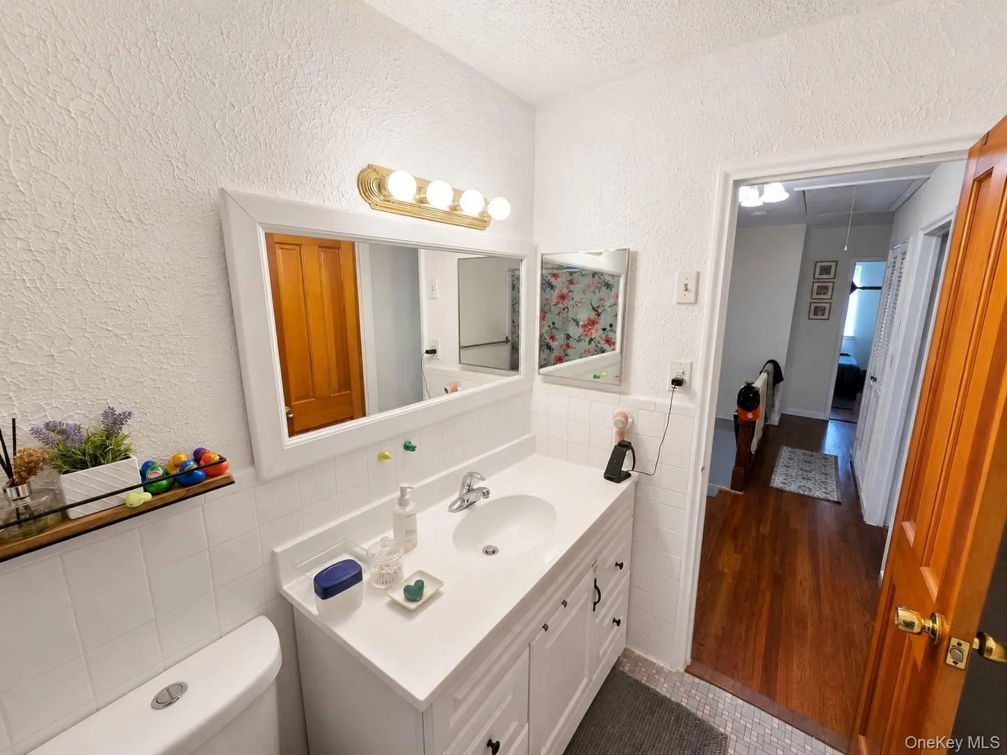 552 Manor Ridge Road, Pelham, NY, 4 Bedrooms Bedrooms, 9 Rooms Rooms,1 BathroomBathrooms,Residential Lease,For Rent,Manor Ridge,0,1006800 552 Manor Ridge Road, Pelham, NY, 4 Bedrooms Bedrooms, 9 Rooms Rooms,1 BathroomBathrooms,Residential Lease,For Rent,Manor Ridge,0,1006800