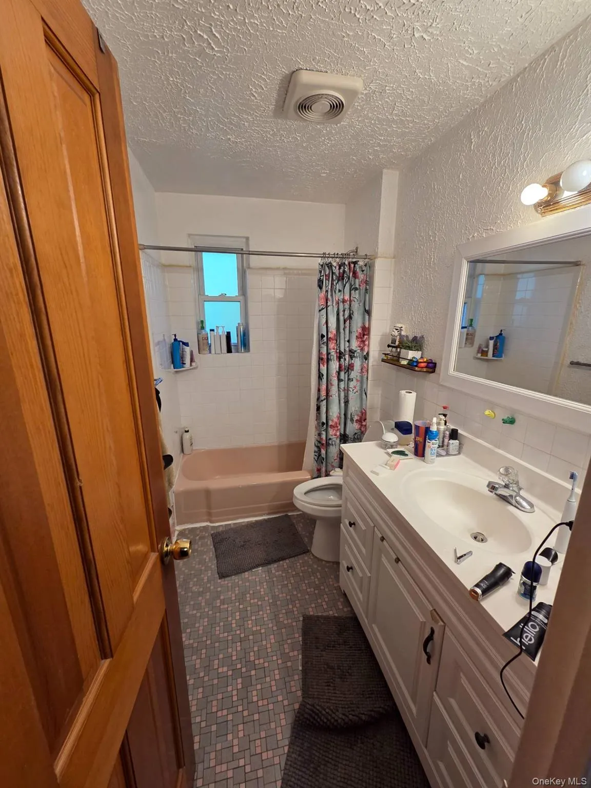 552 Manor Ridge Road, Pelham, NY, 4 Bedrooms Bedrooms, 9 Rooms Rooms,1 BathroomBathrooms,Residential Lease,For Rent,Manor Ridge,0,1006800 552 Manor Ridge Road, Pelham, NY, 4 Bedrooms Bedrooms, 9 Rooms Rooms,1 BathroomBathrooms,Residential Lease,For Rent,Manor Ridge,0,1006800