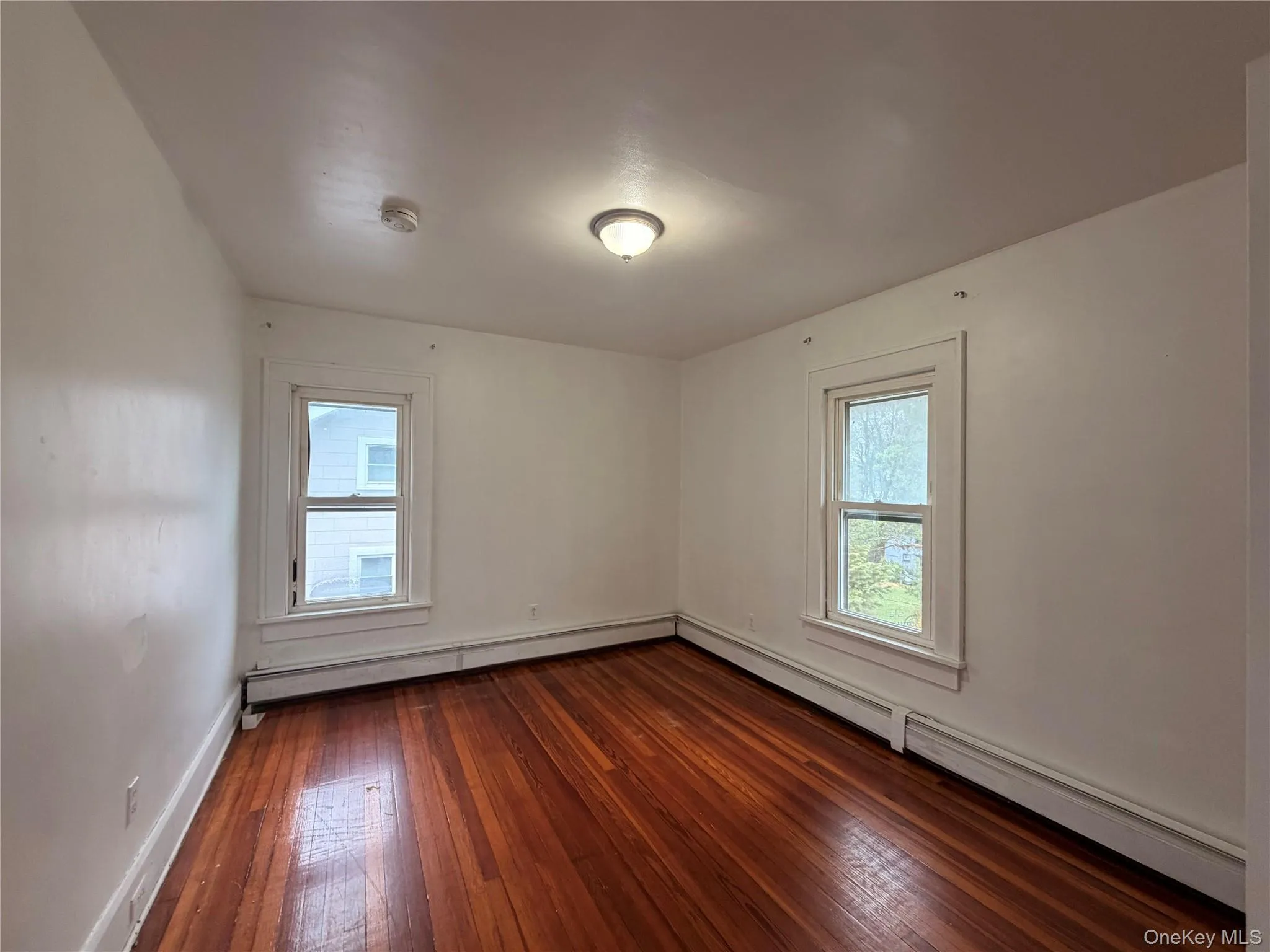37 California Avenue, Middletown, NY, 3 Bedrooms Bedrooms, 8 Rooms Rooms,1 BathroomBathrooms,Residential,For Rent,California,0,1006802 37 California Avenue, Middletown, NY, 3 Bedrooms Bedrooms, 8 Rooms Rooms,1 BathroomBathrooms,Residential,For Rent,California,0,1006802
