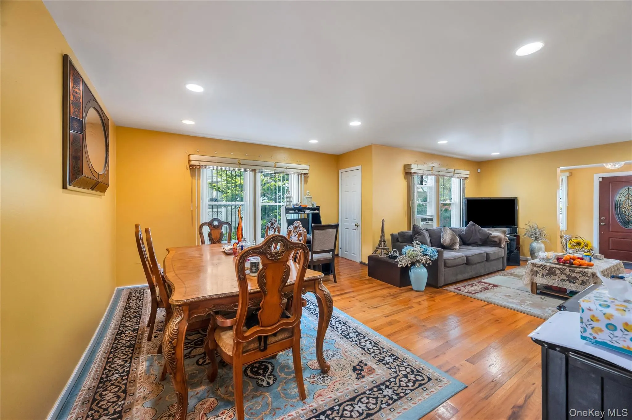 220-16 107th Avenue, New York, NY, 3 Bedrooms Bedrooms, 10 Rooms Rooms,2 BathroomsBathrooms,Residential,For Rent,107th,0,1006803 220-16 107th Avenue, New York, NY, 3 Bedrooms Bedrooms, 10 Rooms Rooms,2 BathroomsBathrooms,Residential,For Rent,107th,0,1006803