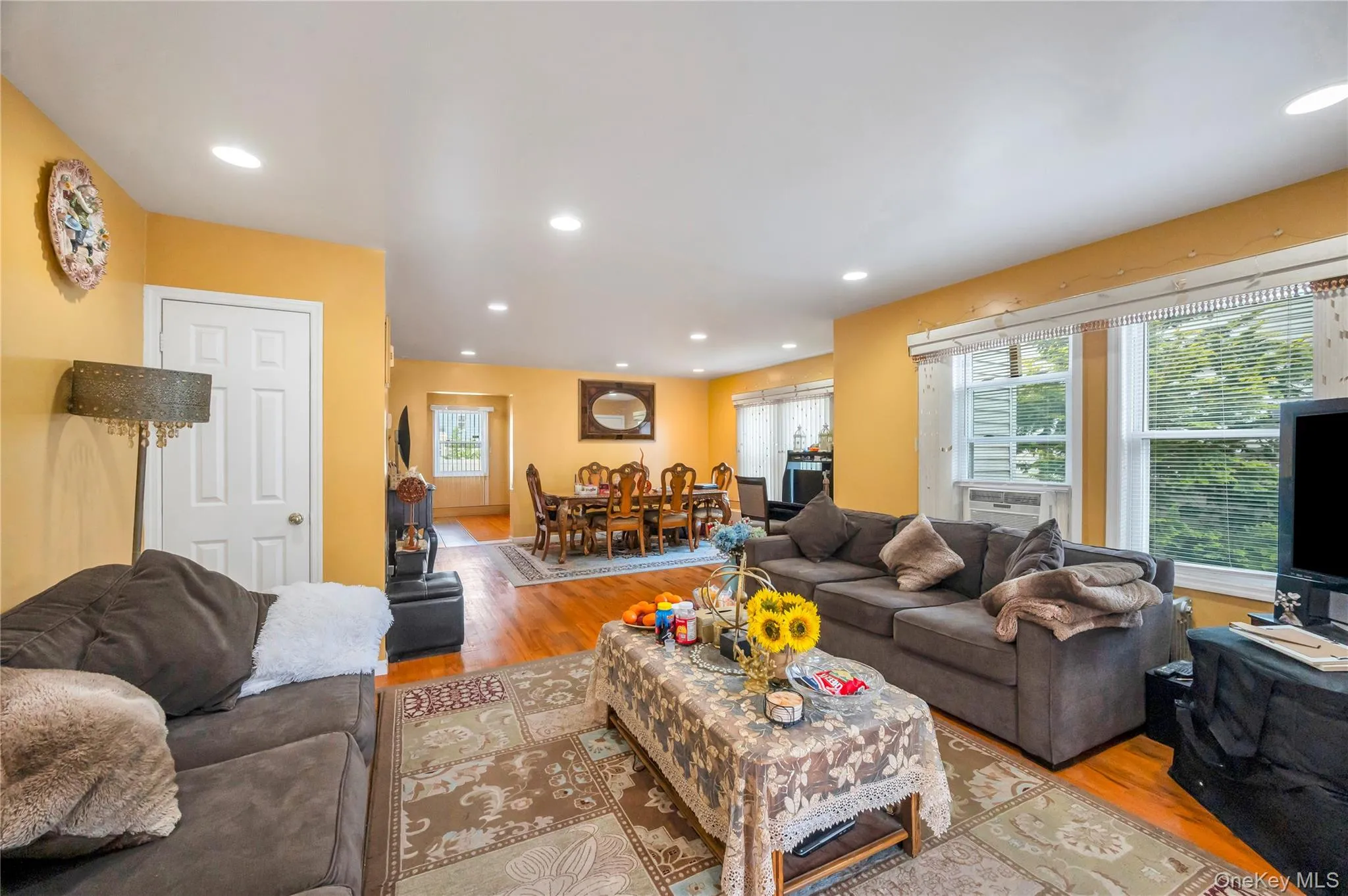220-16 107th Avenue, New York, NY, 3 Bedrooms Bedrooms, 10 Rooms Rooms,2 BathroomsBathrooms,Residential,For Rent,107th,0,1006803 220-16 107th Avenue, New York, NY, 3 Bedrooms Bedrooms, 10 Rooms Rooms,2 BathroomsBathrooms,Residential,For Rent,107th,0,1006803