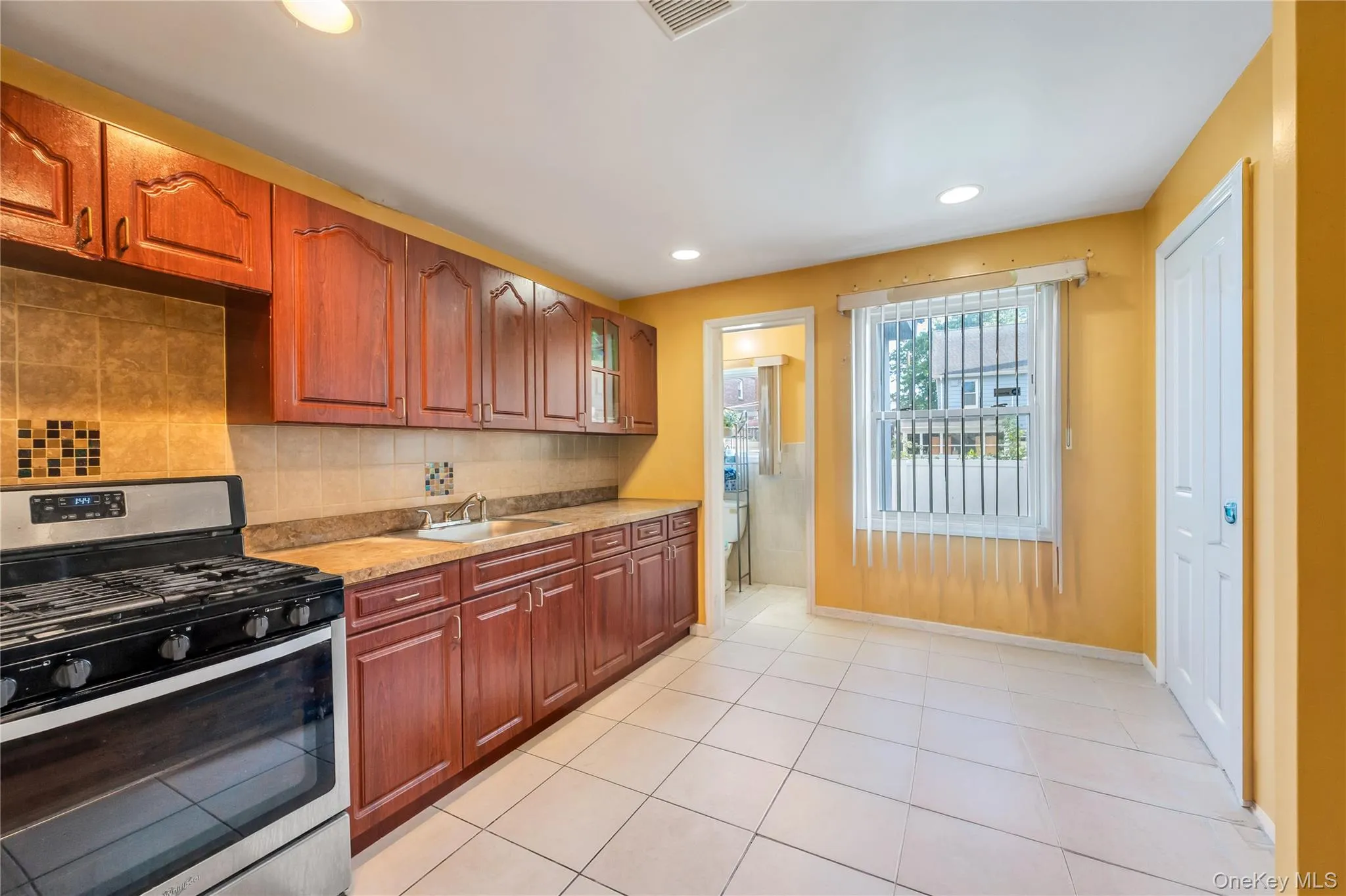 220-16 107th Avenue, New York, NY, 3 Bedrooms Bedrooms, 10 Rooms Rooms,2 BathroomsBathrooms,Residential,For Rent,107th,0,1006803 220-16 107th Avenue, New York, NY, 3 Bedrooms Bedrooms, 10 Rooms Rooms,2 BathroomsBathrooms,Residential,For Rent,107th,0,1006803