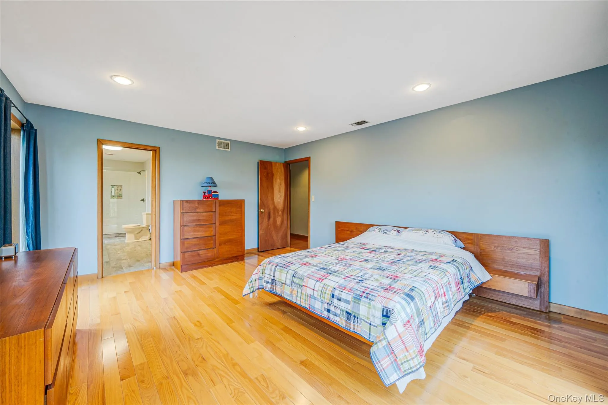 72 Jean Court, Riverhead, NY, 3 Bedrooms Bedrooms, 8 Rooms Rooms,2 BathroomsBathrooms,Residential,For Rent,Jean,0,1006816 72 Jean Court, Riverhead, NY, 3 Bedrooms Bedrooms, 8 Rooms Rooms,2 BathroomsBathrooms,Residential,For Rent,Jean,0,1006816
