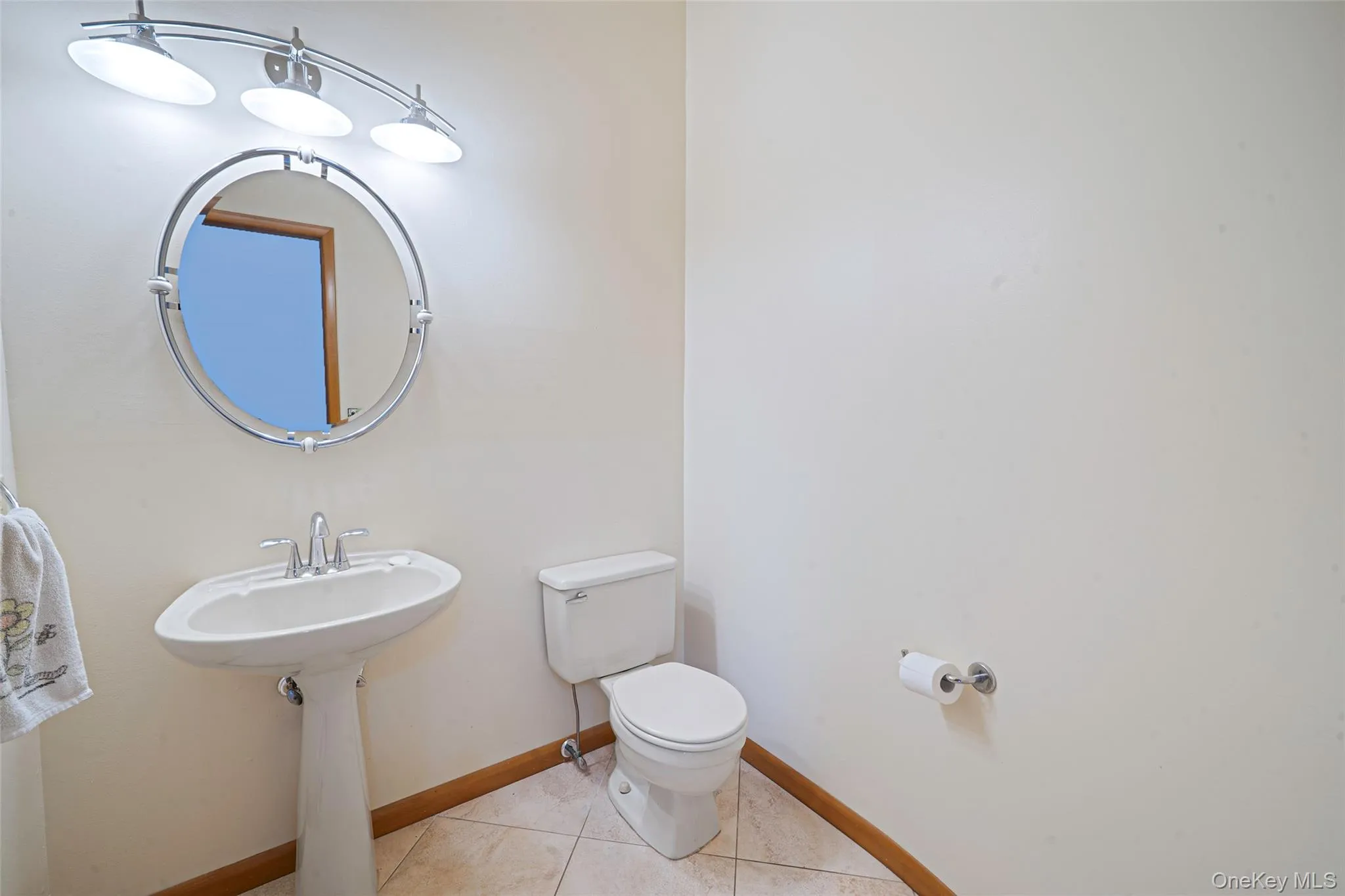 72 Jean Court, Riverhead, NY, 3 Bedrooms Bedrooms, 8 Rooms Rooms,2 BathroomsBathrooms,Residential,For Rent,Jean,0,1006816 72 Jean Court, Riverhead, NY, 3 Bedrooms Bedrooms, 8 Rooms Rooms,2 BathroomsBathrooms,Residential,For Rent,Jean,0,1006816