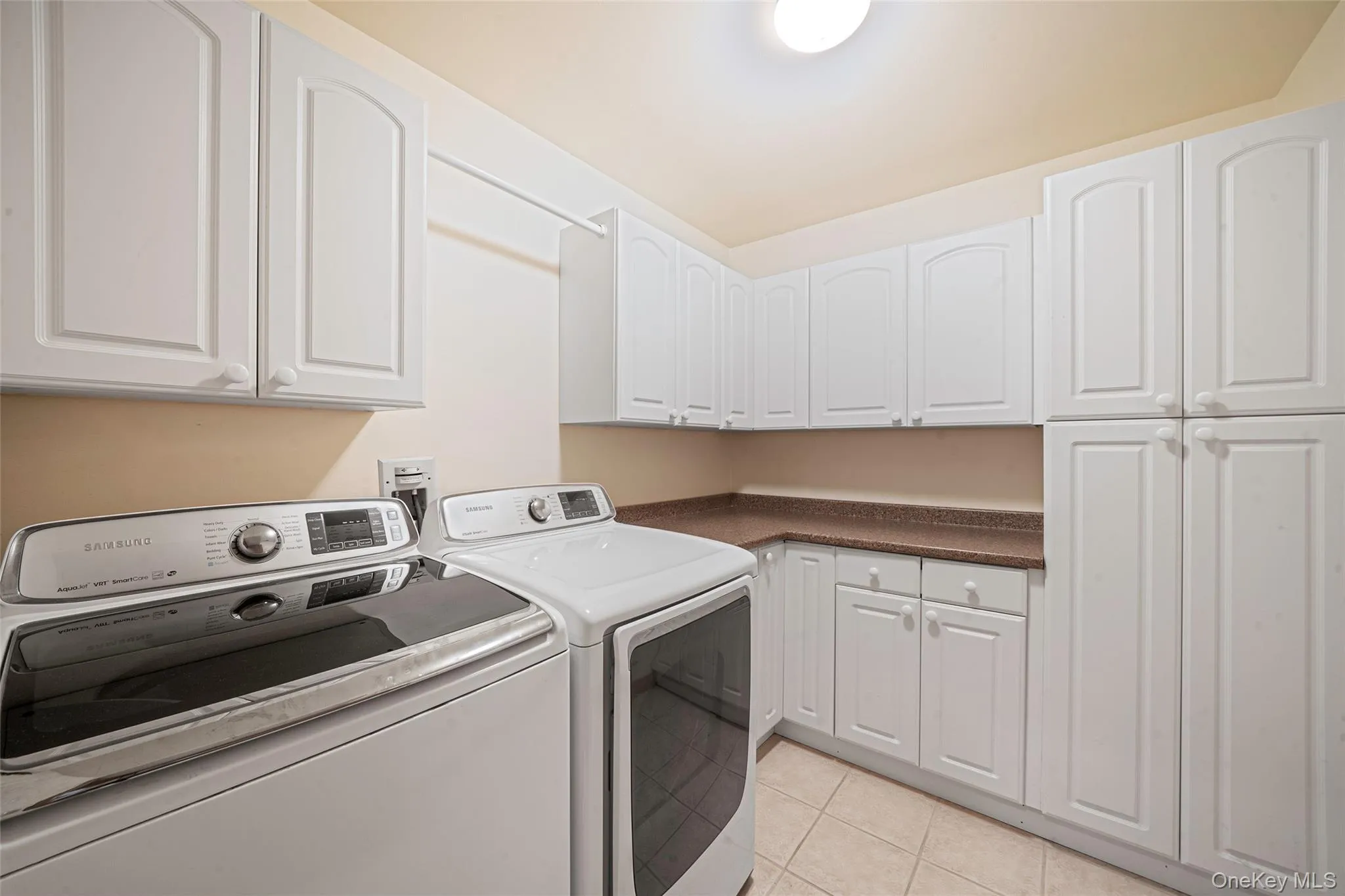 72 Jean Court, Riverhead, NY, 3 Bedrooms Bedrooms, 8 Rooms Rooms,2 BathroomsBathrooms,Residential,For Rent,Jean,0,1006816 72 Jean Court, Riverhead, NY, 3 Bedrooms Bedrooms, 8 Rooms Rooms,2 BathroomsBathrooms,Residential,For Rent,Jean,0,1006816